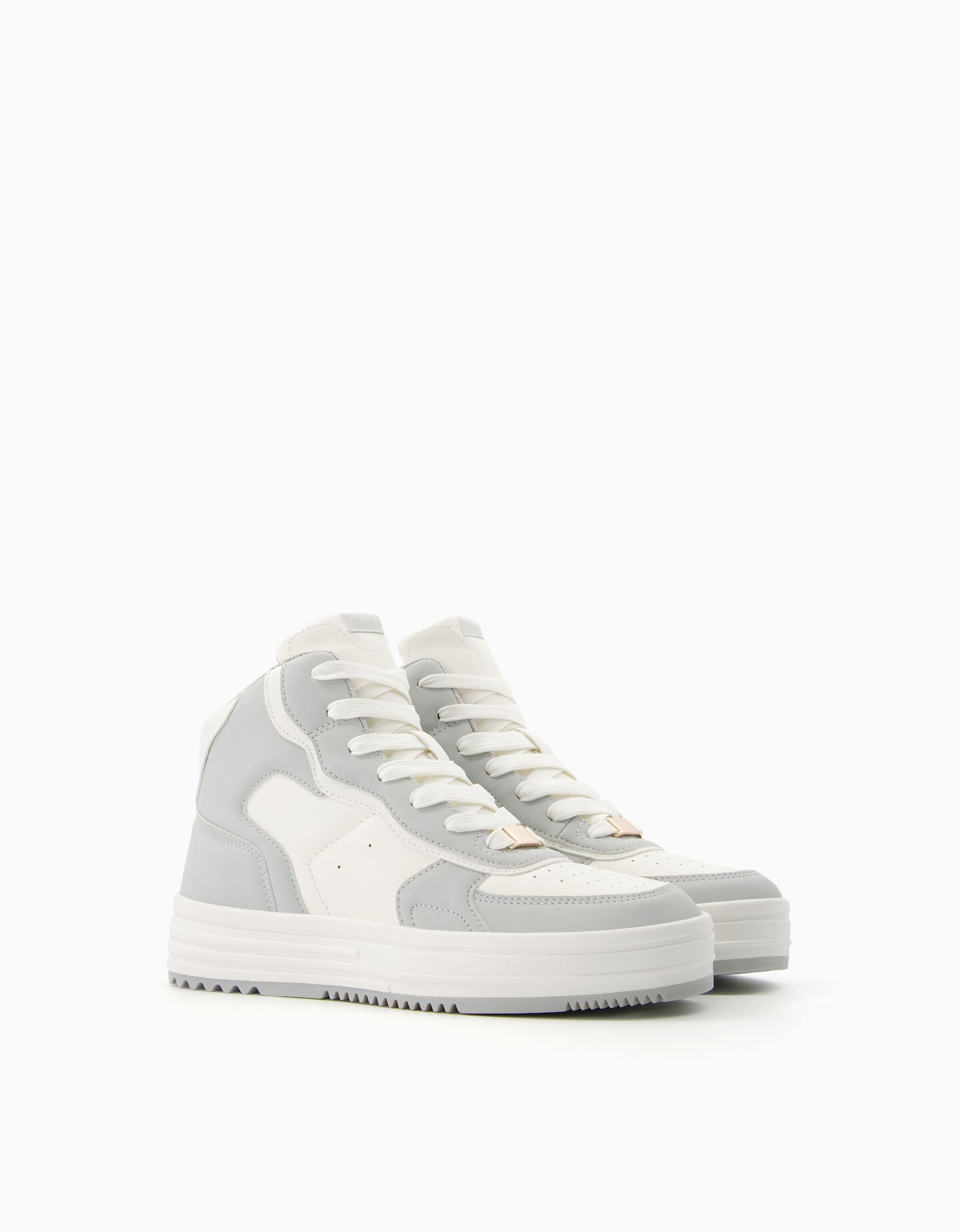 Zapatillas abotinadas combinadas