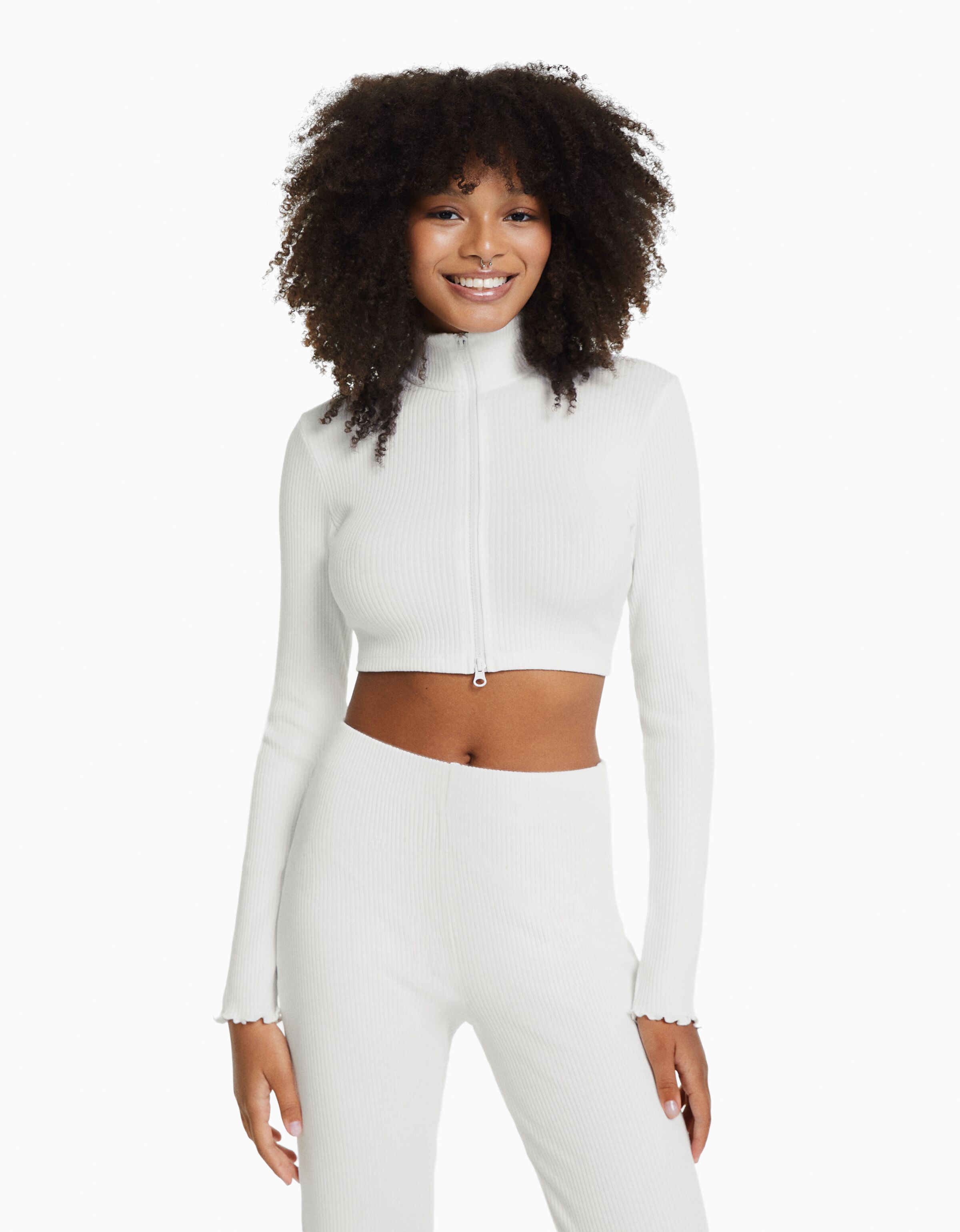 Cárdigan cropped cuello subido cremallera