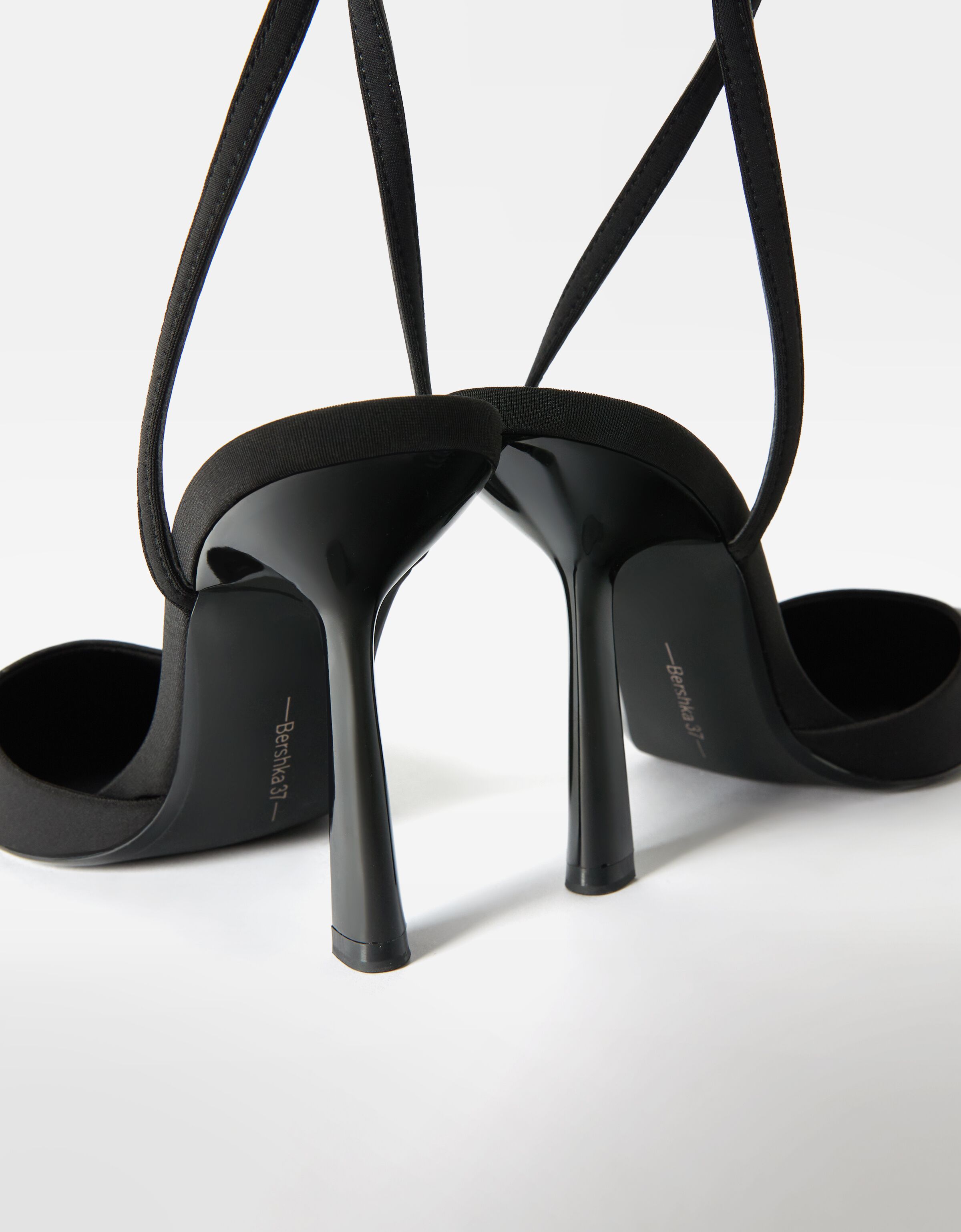 Zapato tacón destalonado pulsera