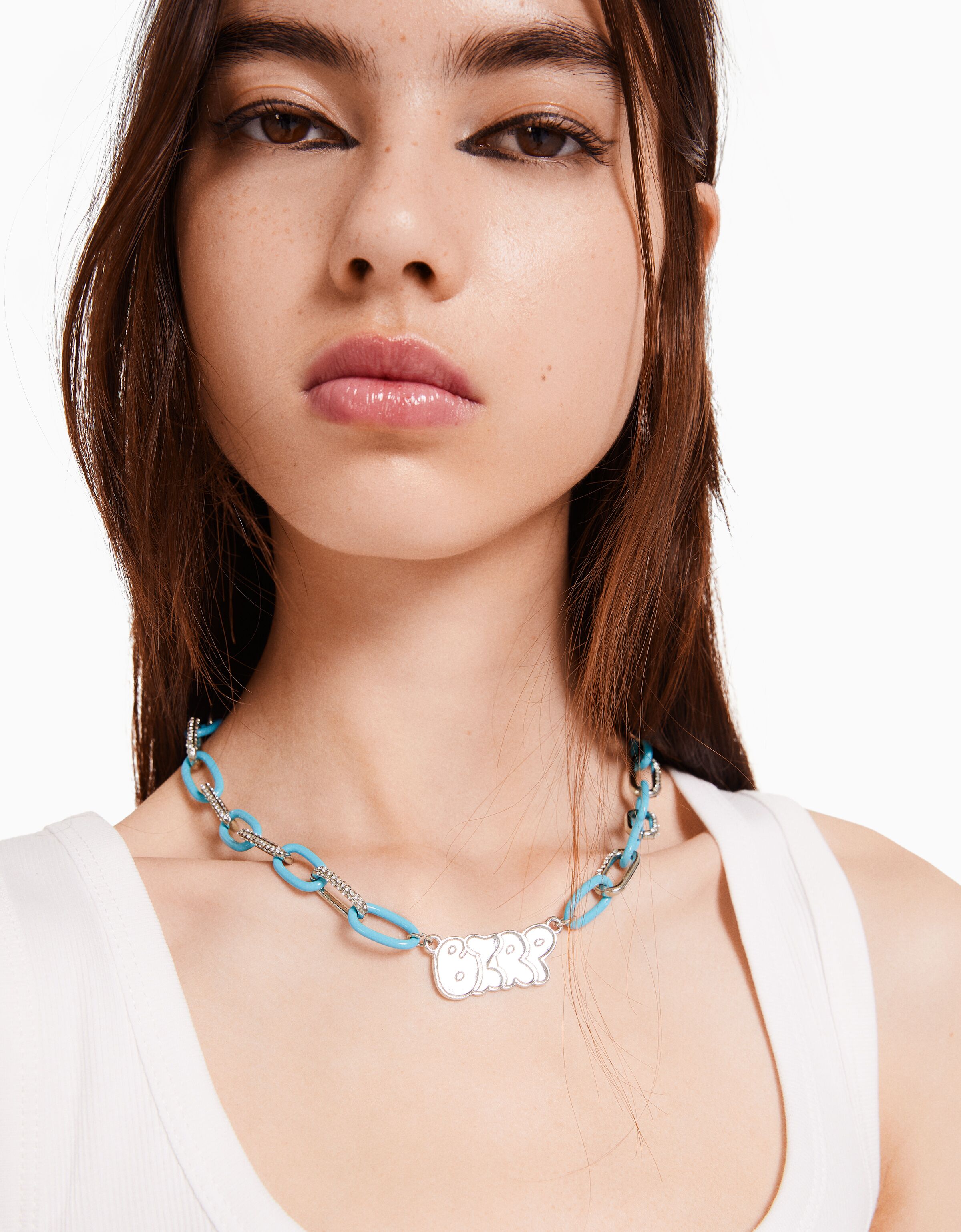 Collar BERSHKA ft. BIZARRAP