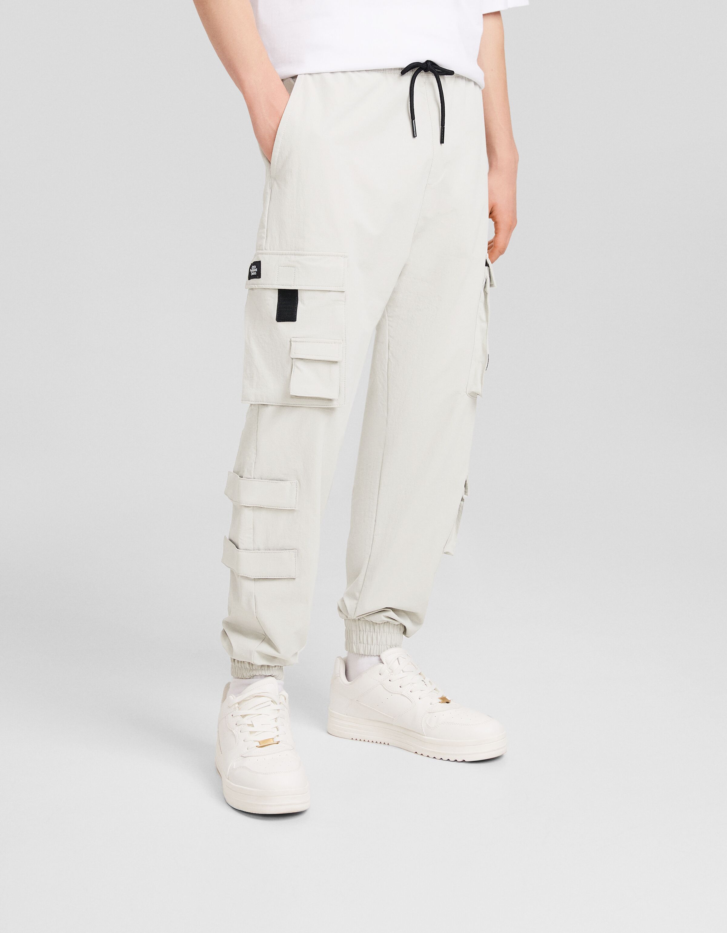 Pantalón multicargo técnico