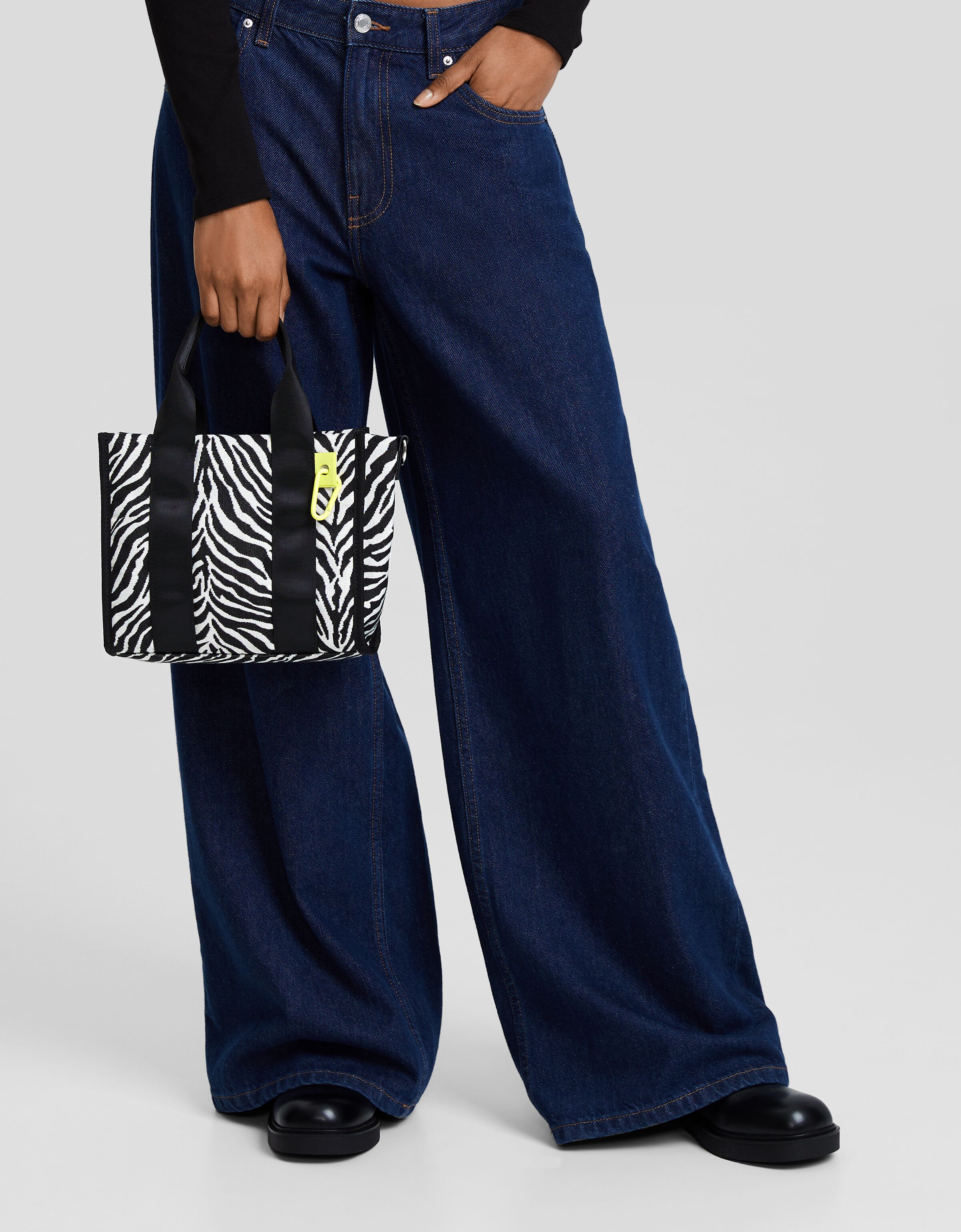 Bolso bandolera multiposición animal print