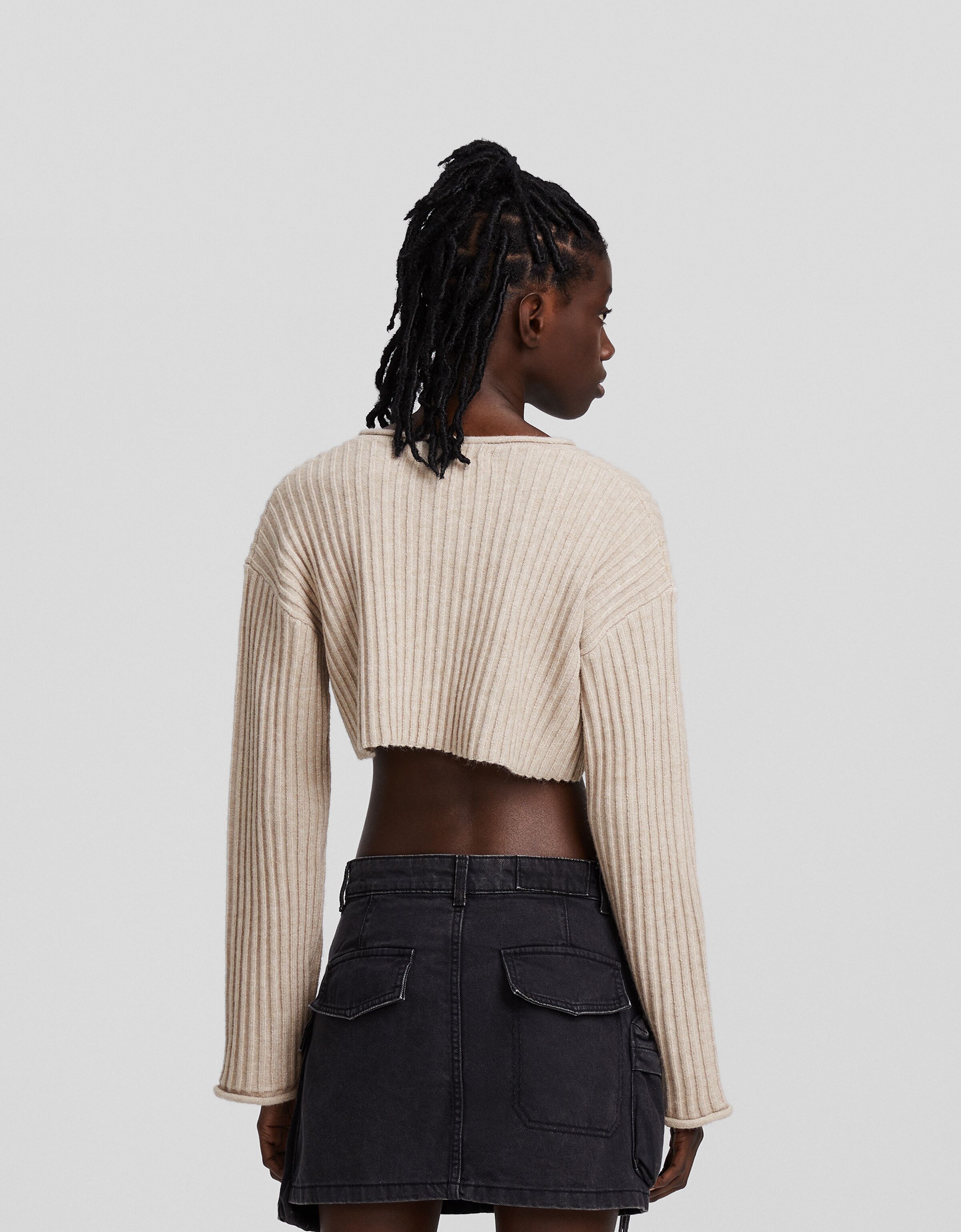 Cárdigan cropped punto rib lazada