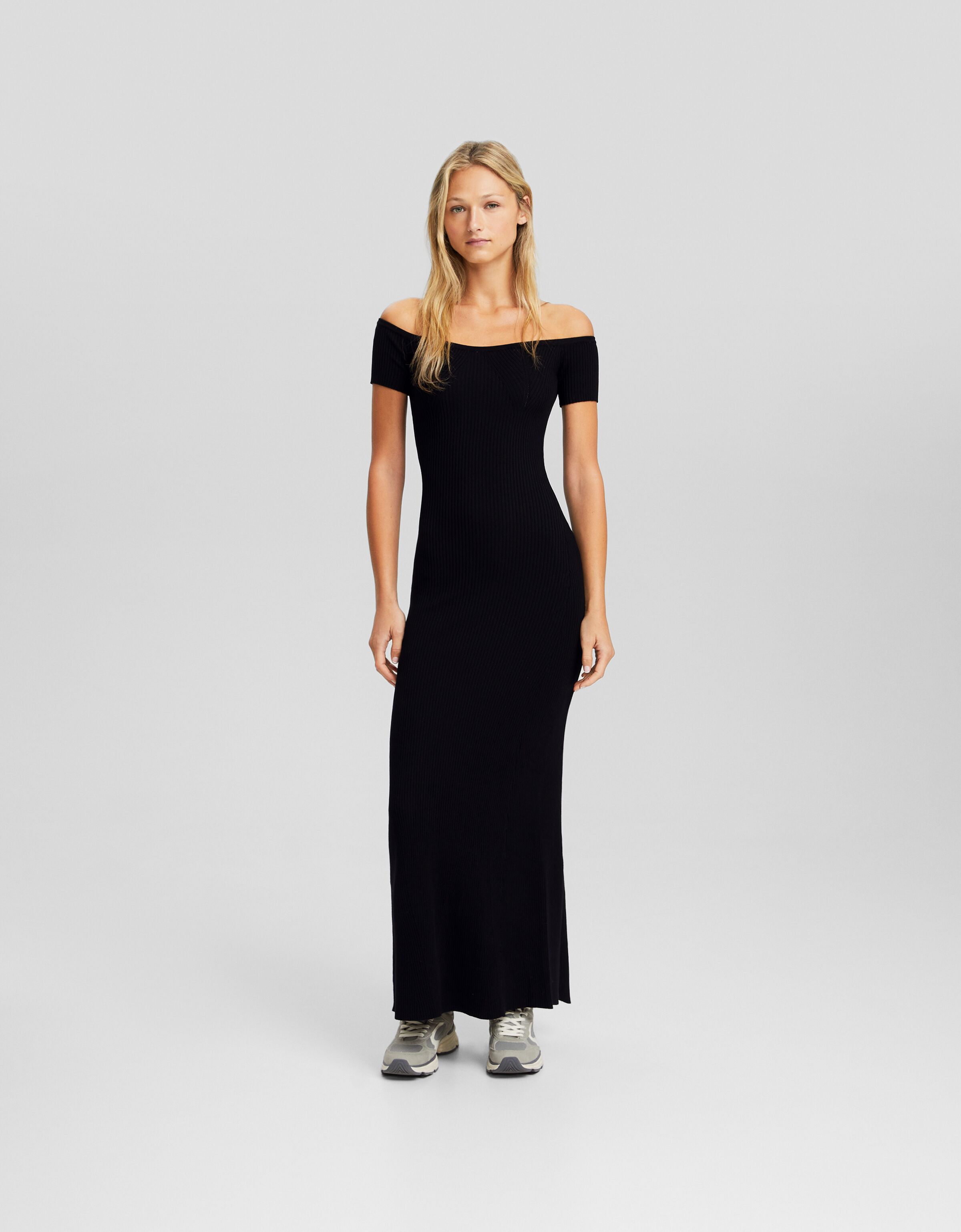 Vestido largo manga corta punto