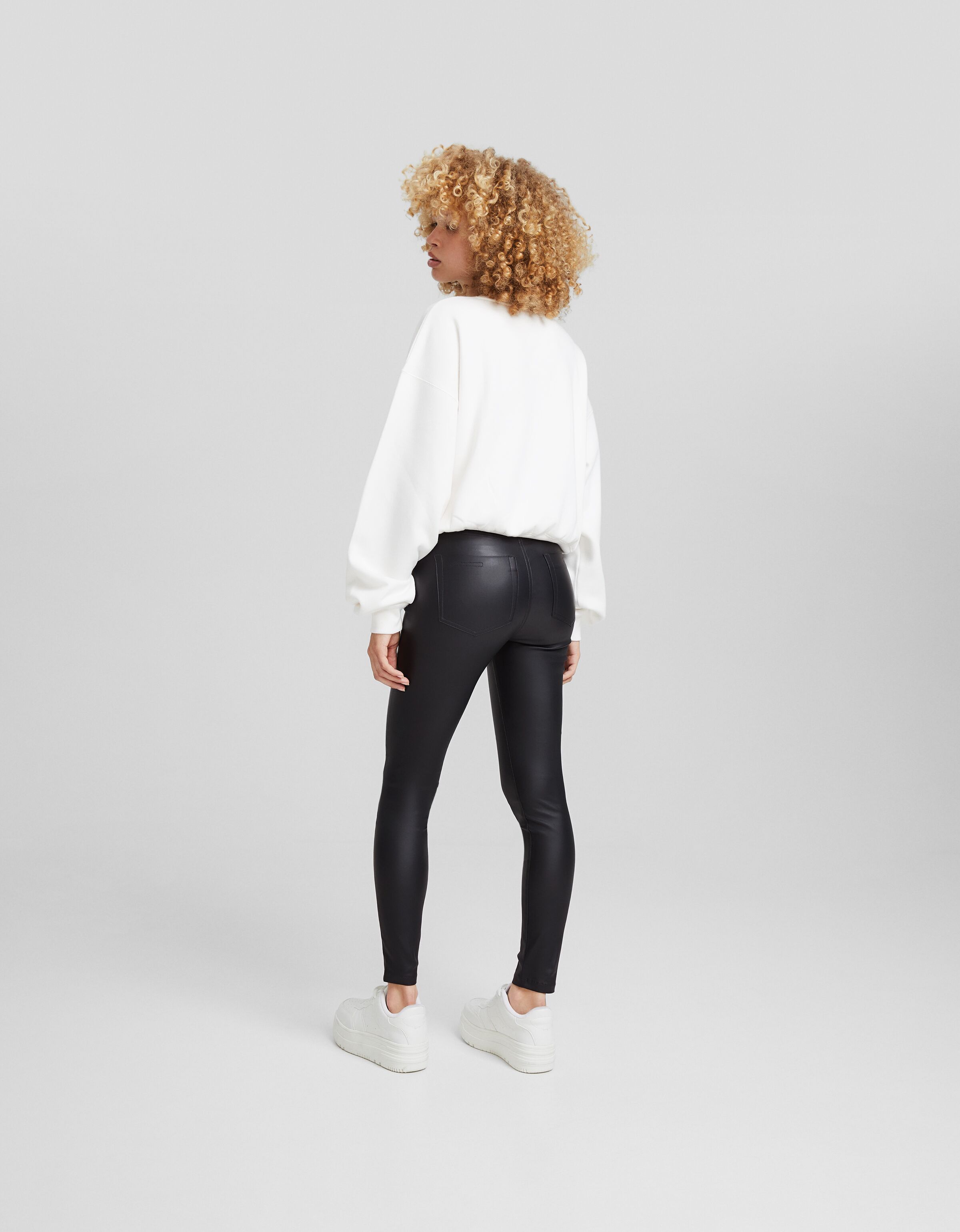 Pantalón skinny coating