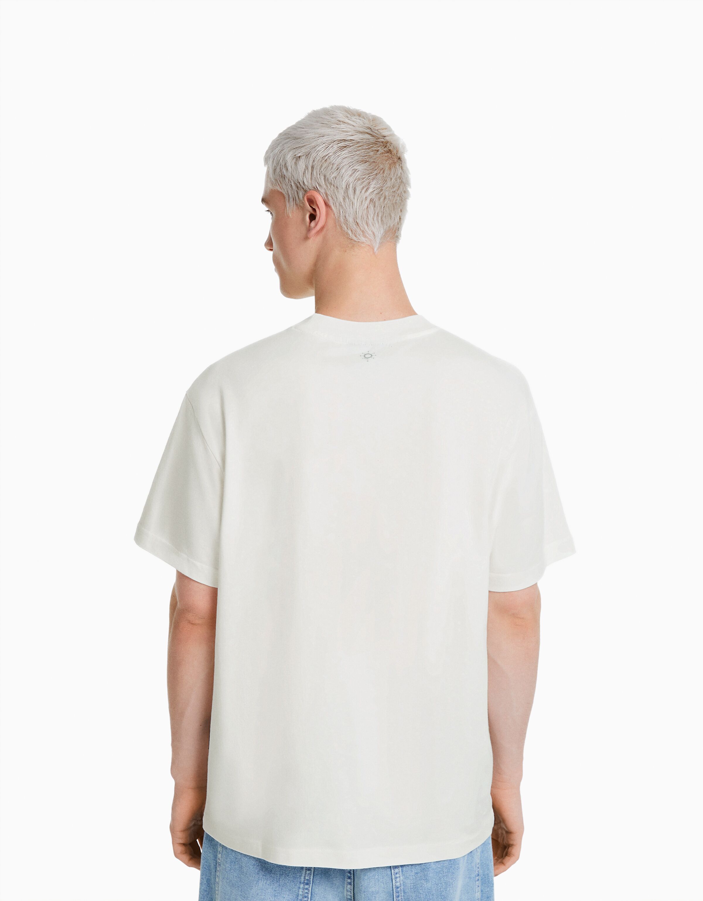 Camiseta BERSHKA ft. BIZARRAP boxy fit print