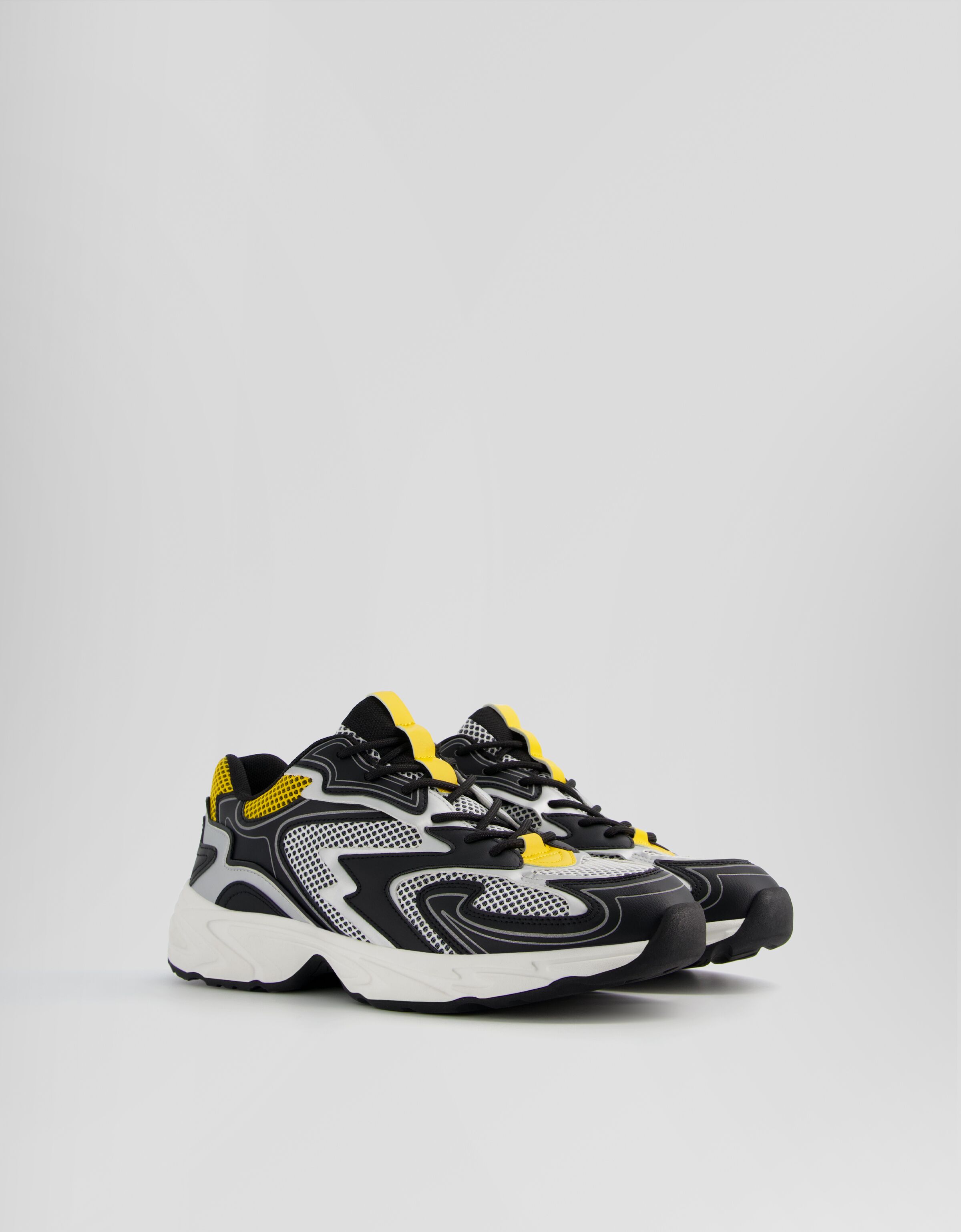 Deportivas combinadas rejilla detalles plata hombre