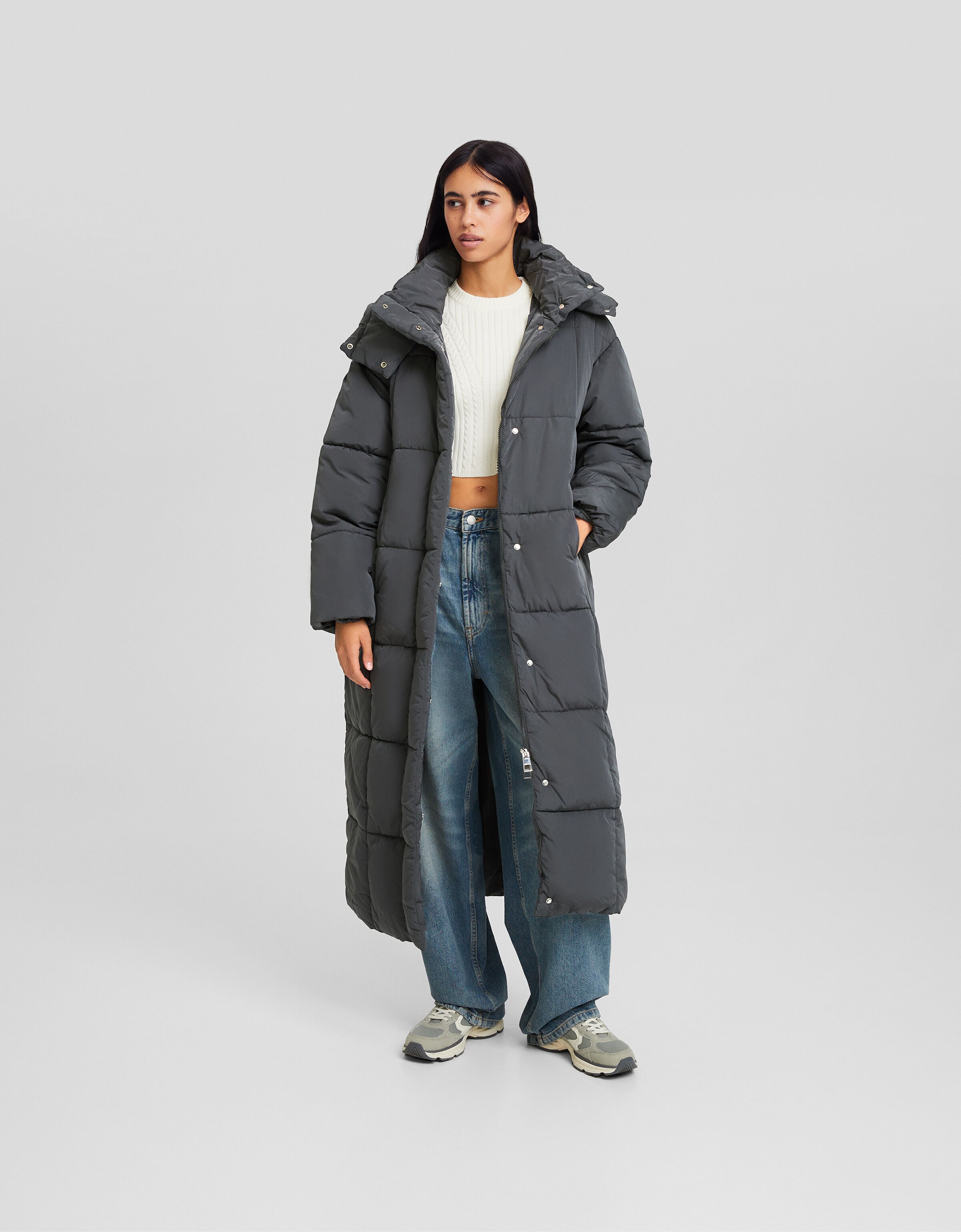 Abrigo capucha acolchado