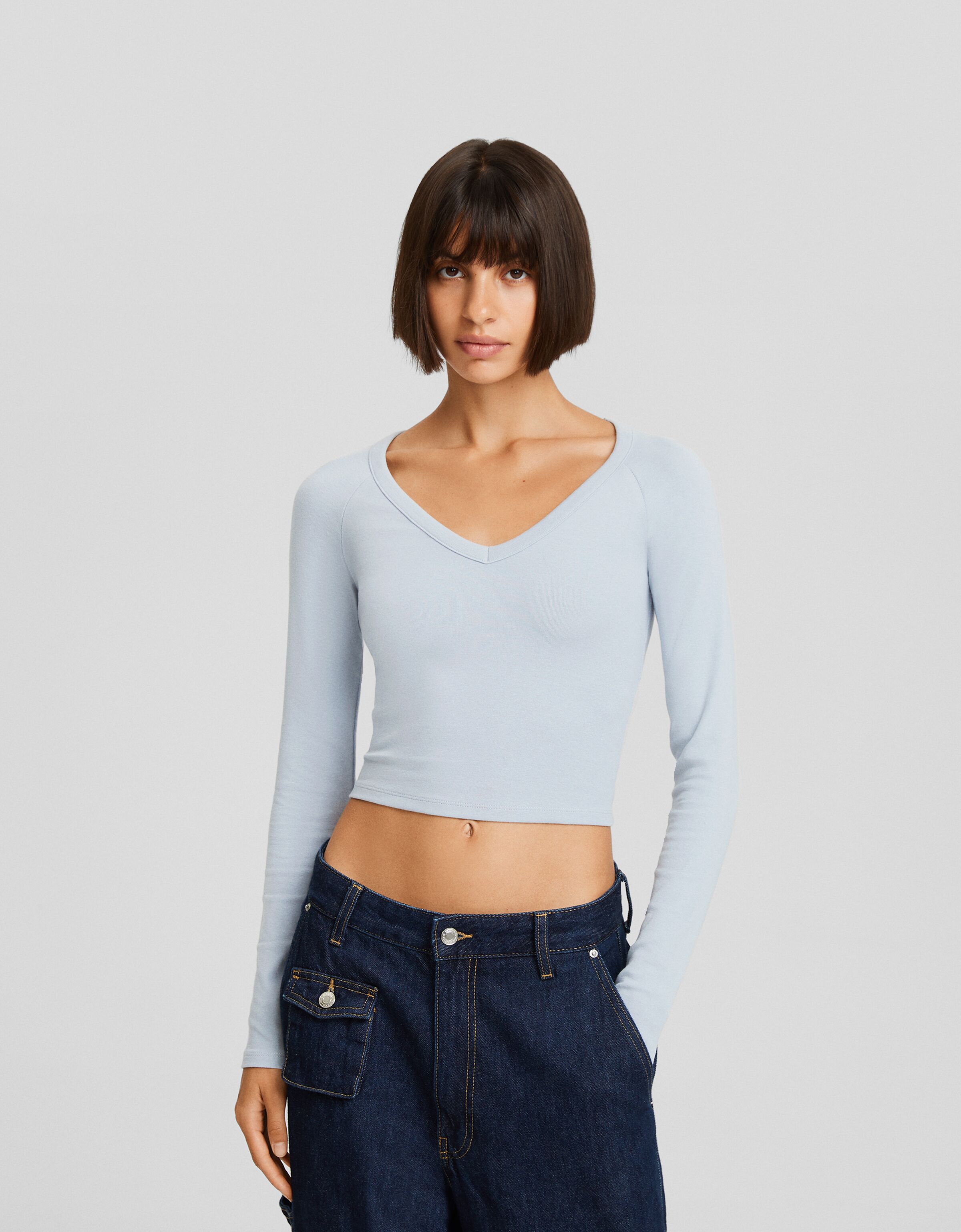 Camiseta manga larga cuello pico