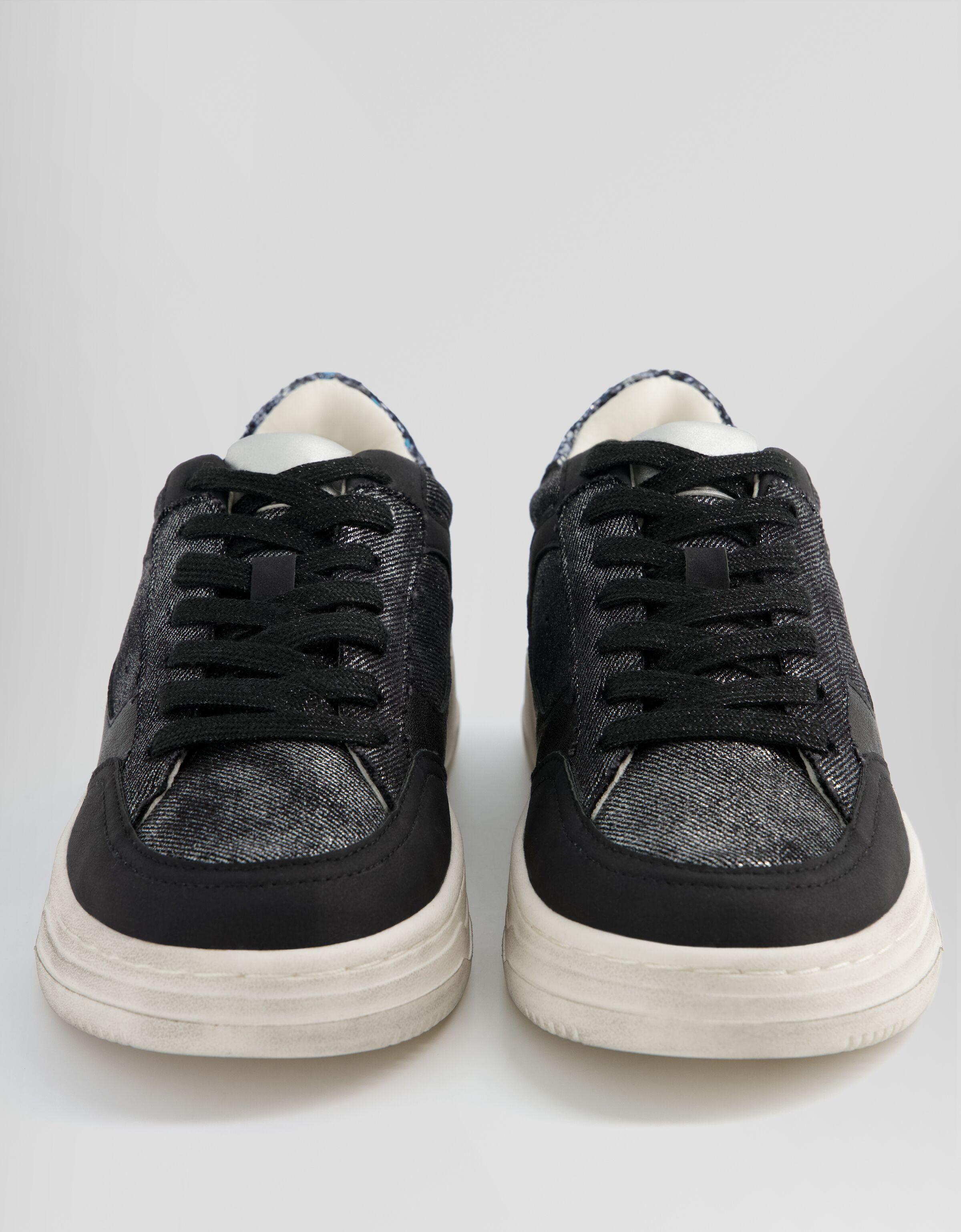 Zapatillas detalle brillos suela efecto desgastada