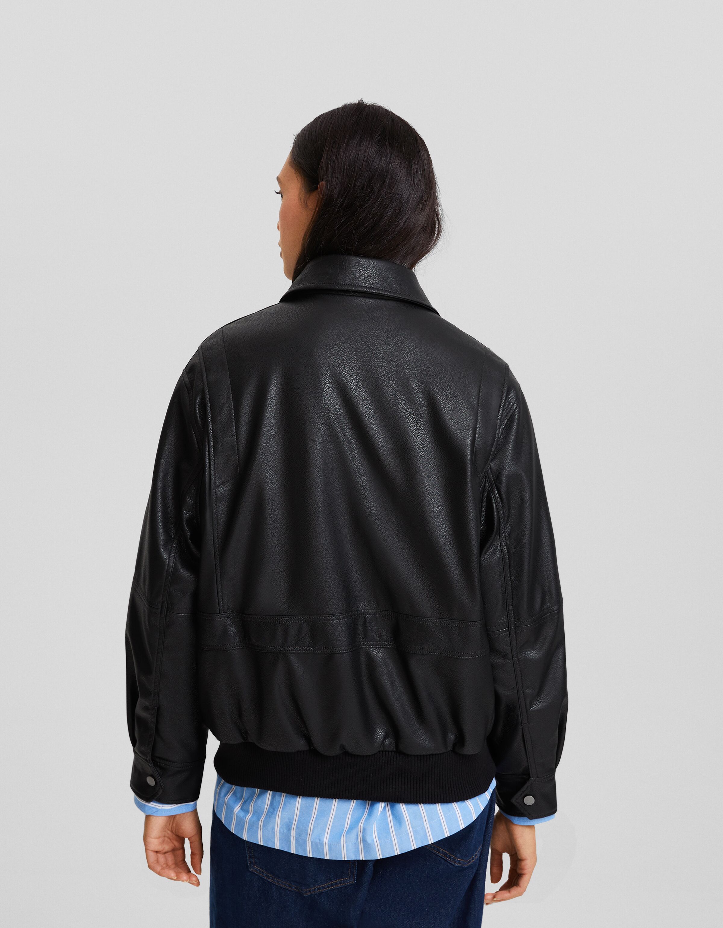 Cazadora dad fit oversize efecto piel