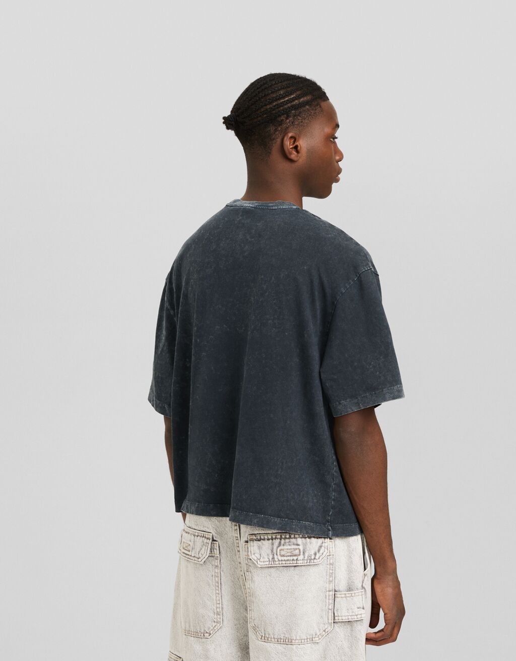 Camiseta manga corta boxy fit cropped efecto lavado