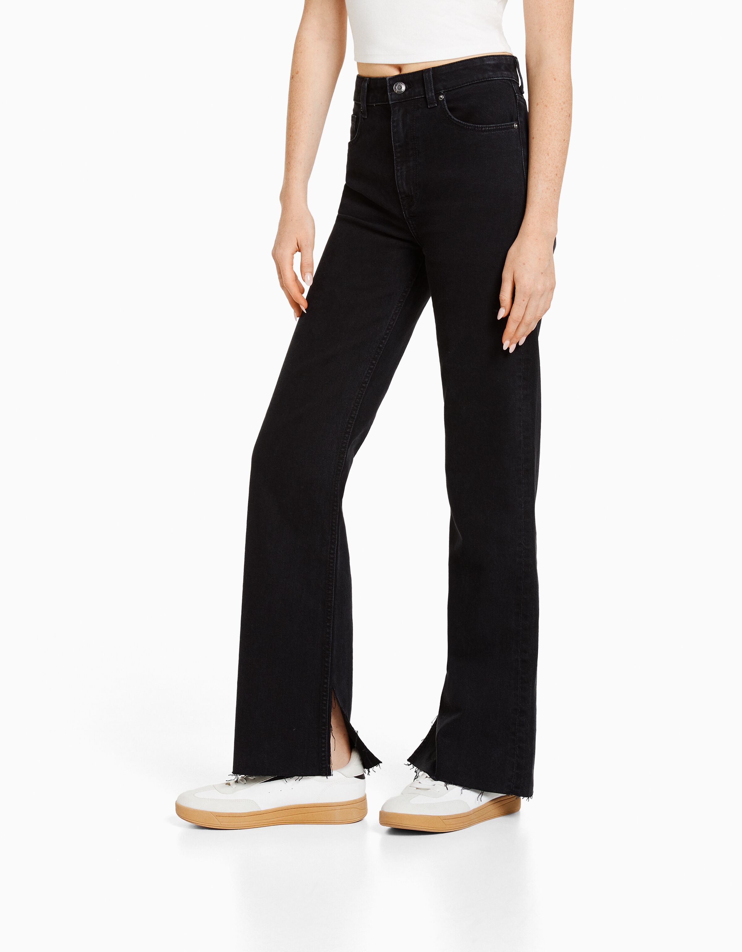 Jeans straight confort abertura lateral