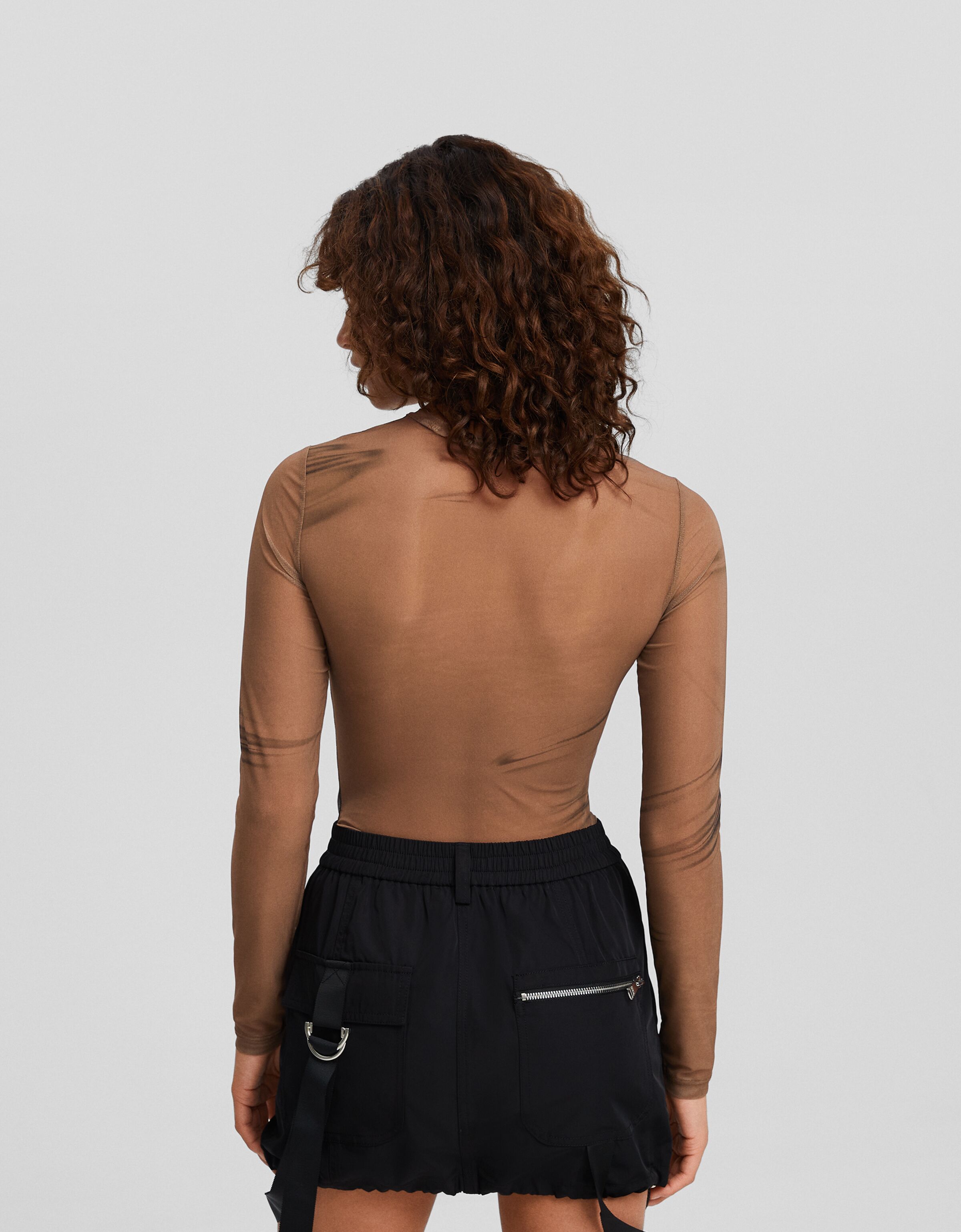 Body manga larga tul