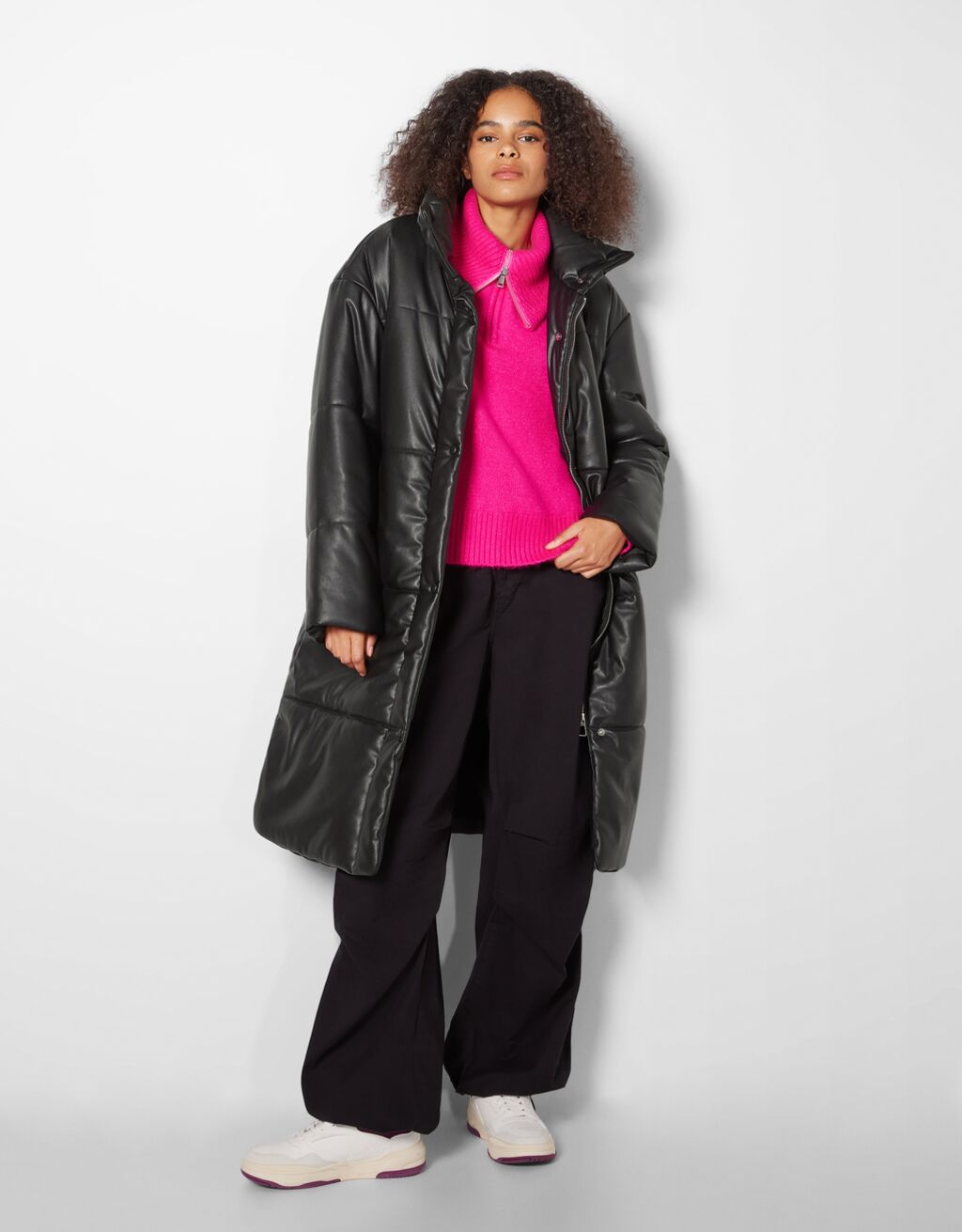 Abrigo largo acolchado efecto piel