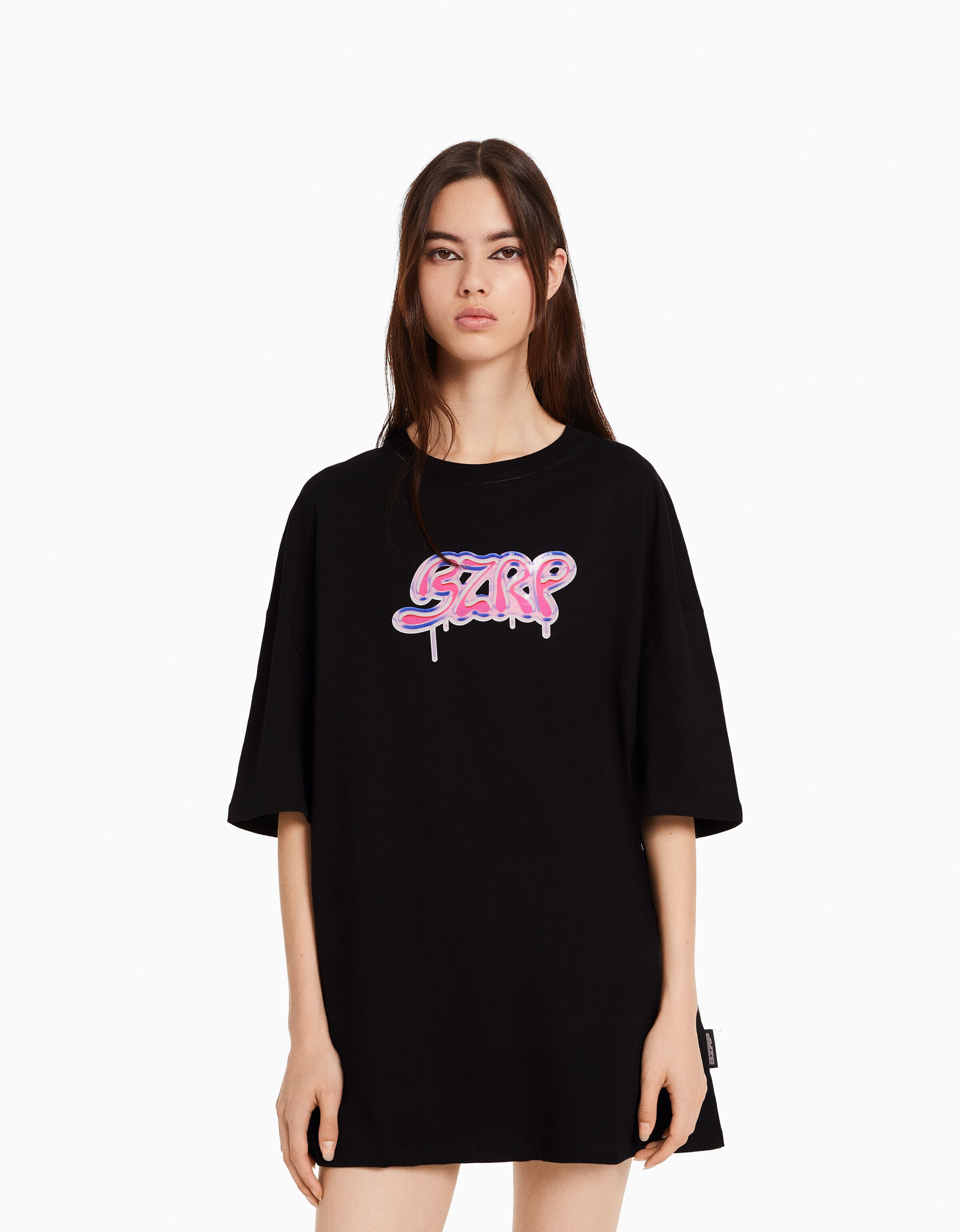 Camiseta BERSHKA ft. BIZARRAP manga corta oversize print