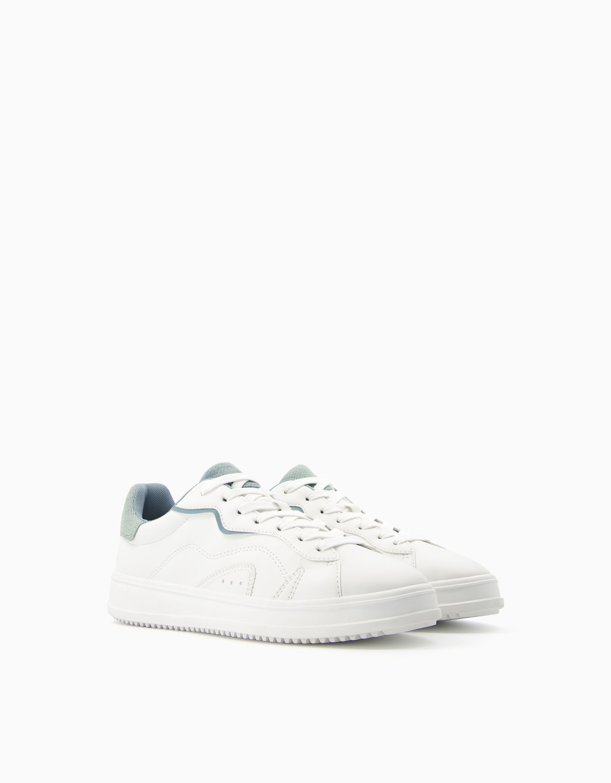 Zapatillas combinadas detalles denim