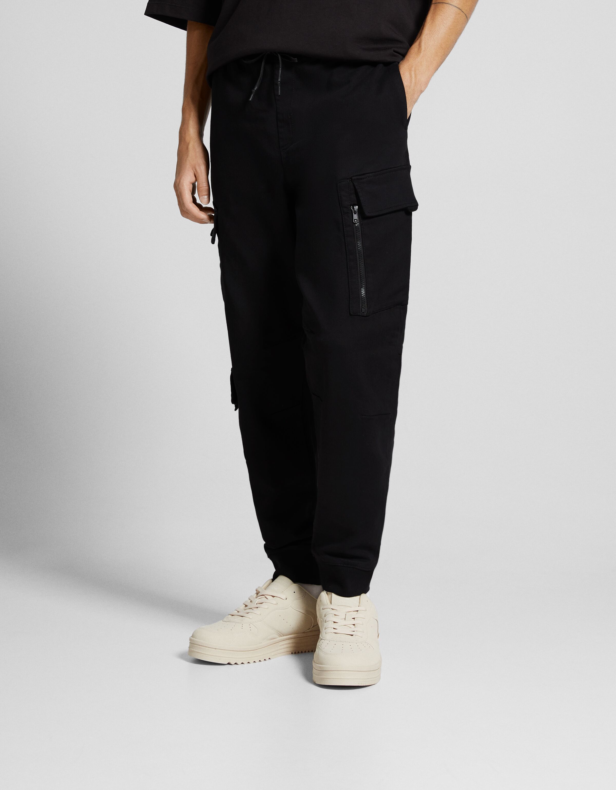Pantalón jogger cargo slim