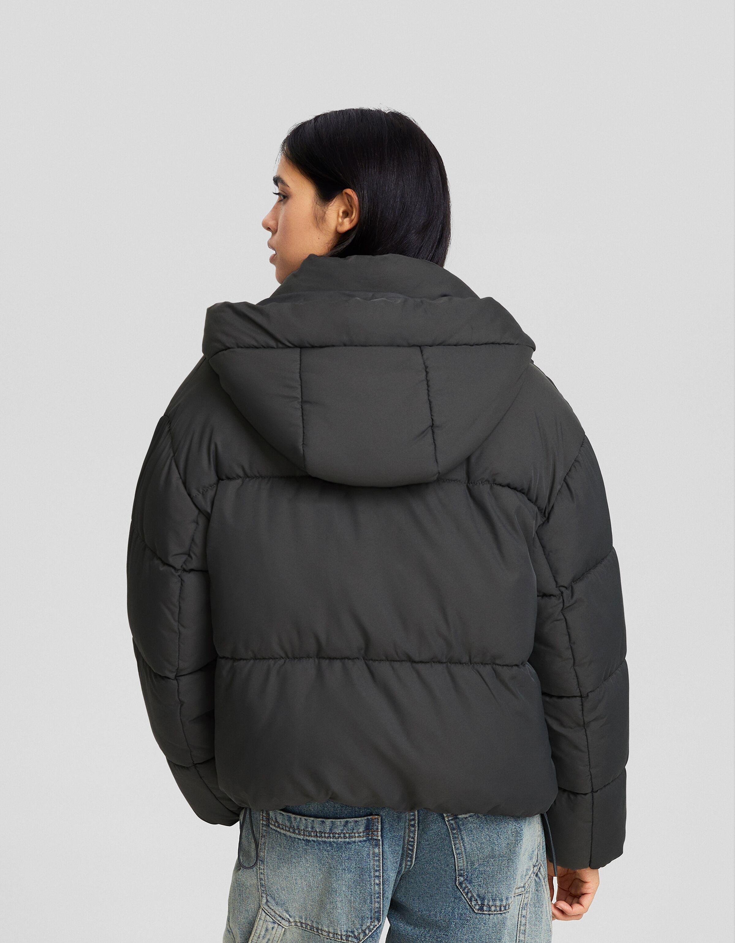 Cazadora acolchada oversize capucha