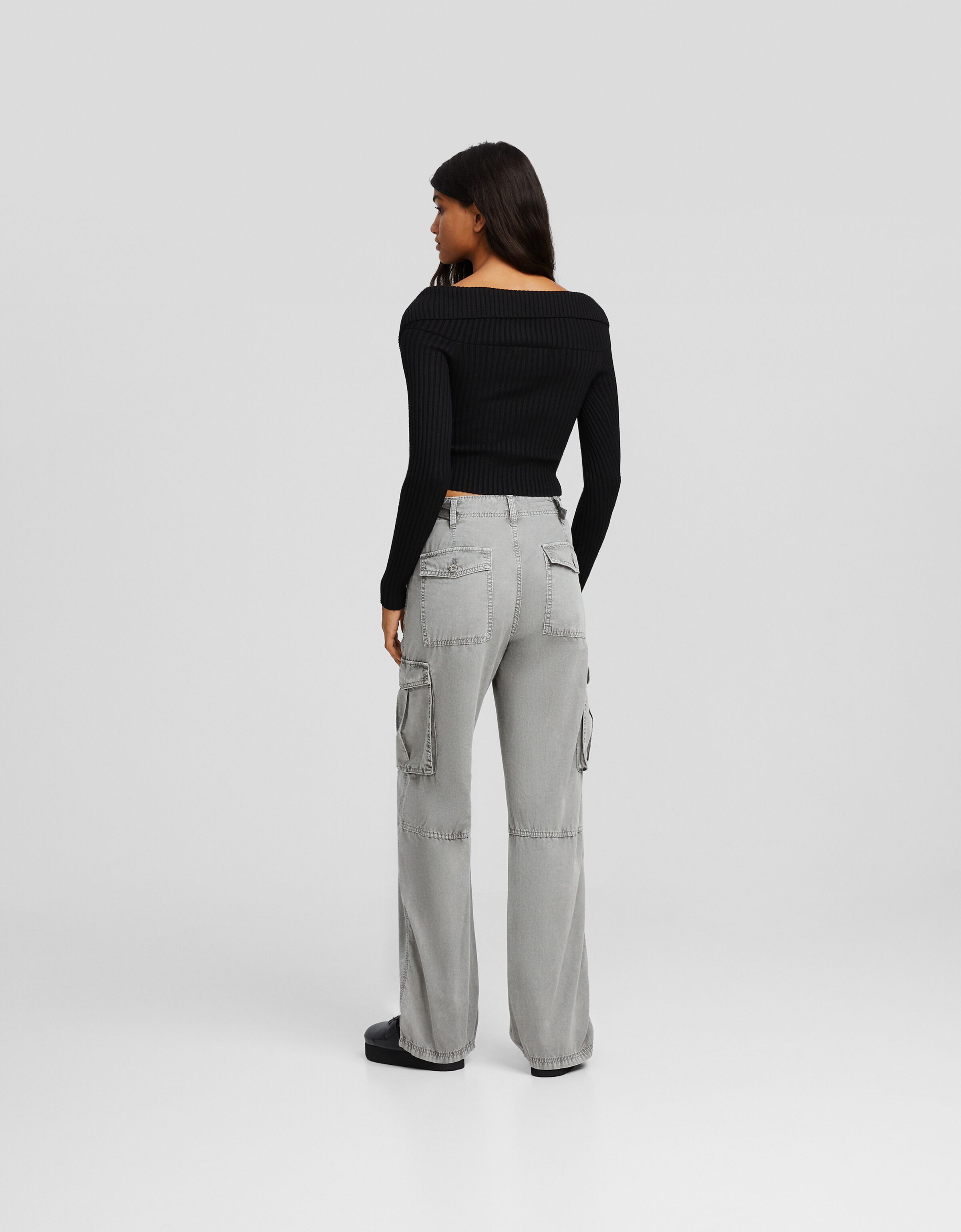 Pantalón straight cargo ajustable