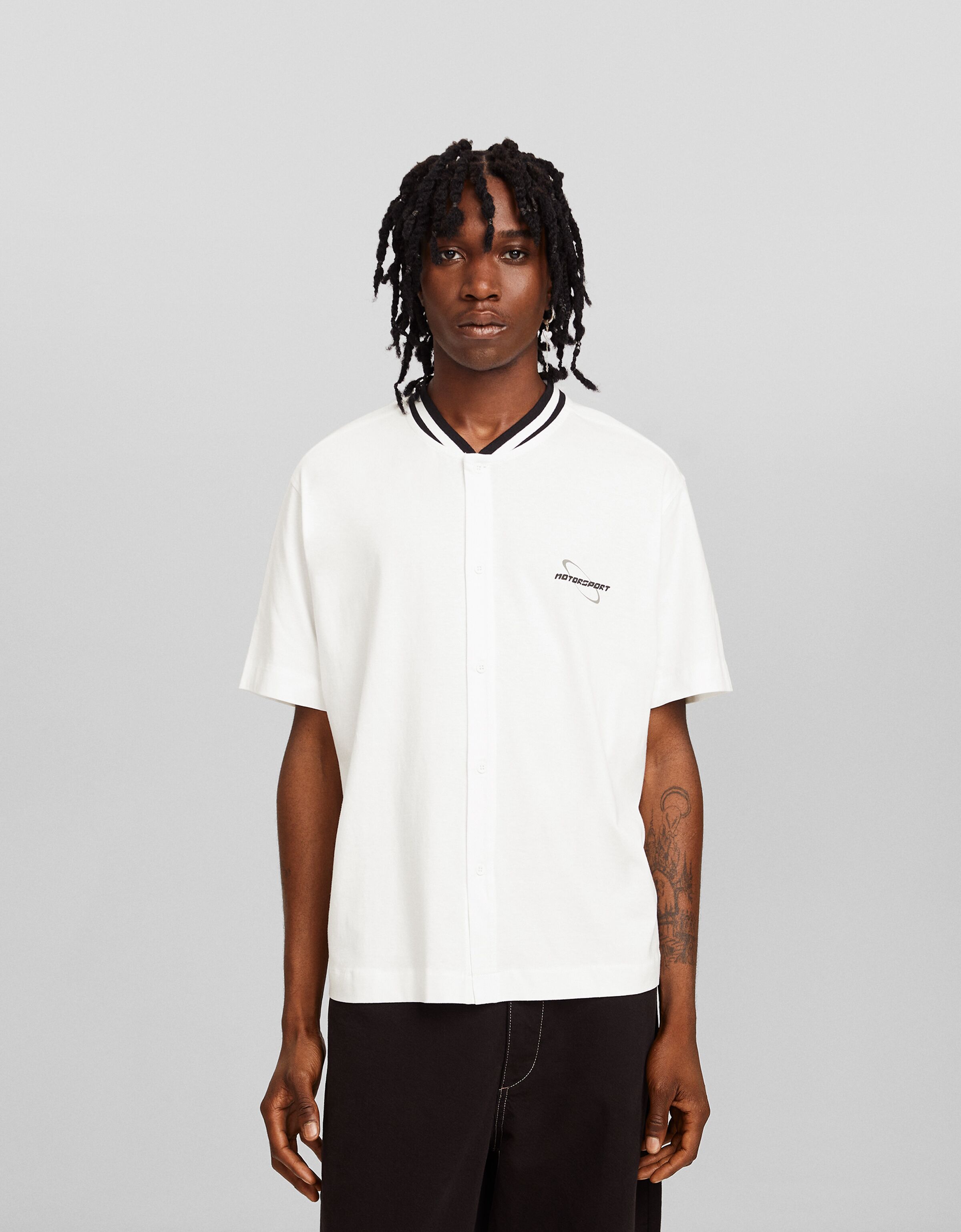 Camisa manga corta beisbolera