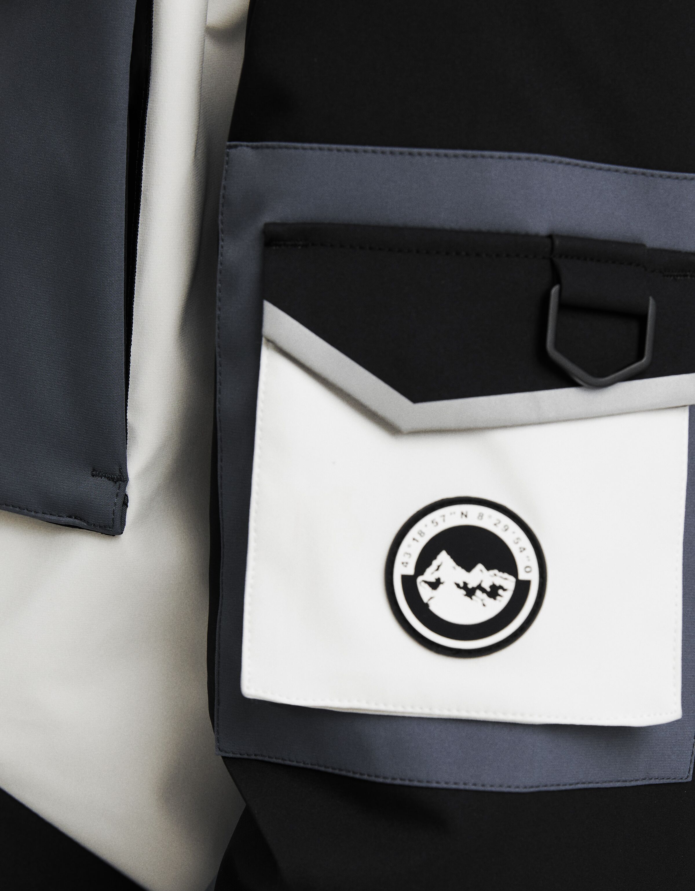 Cazadora técnica capucha Ski Collection