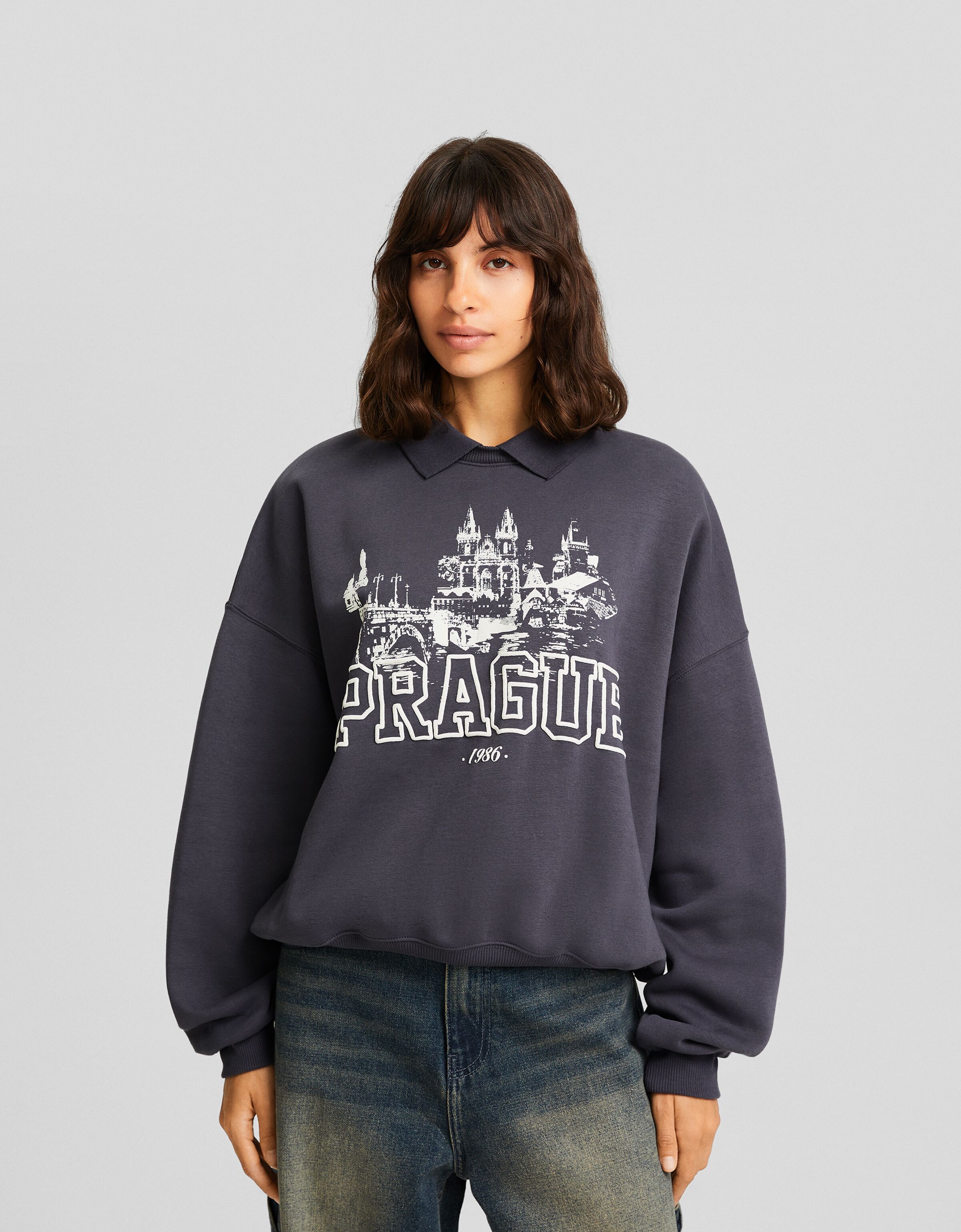 Sudadera cuello polo print