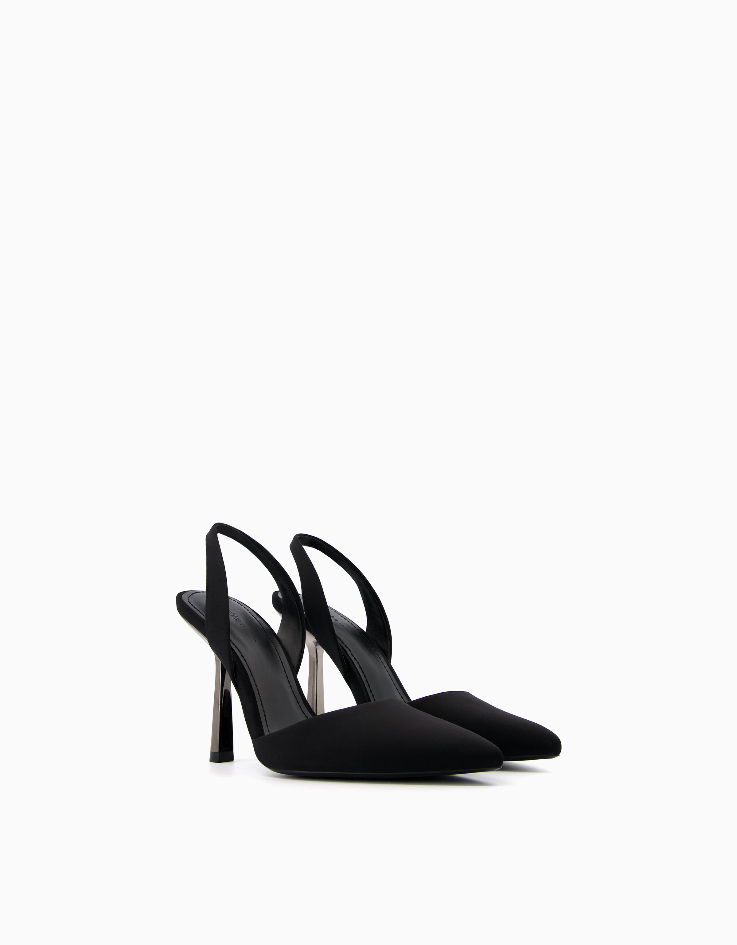 Zapato tacón destalonado