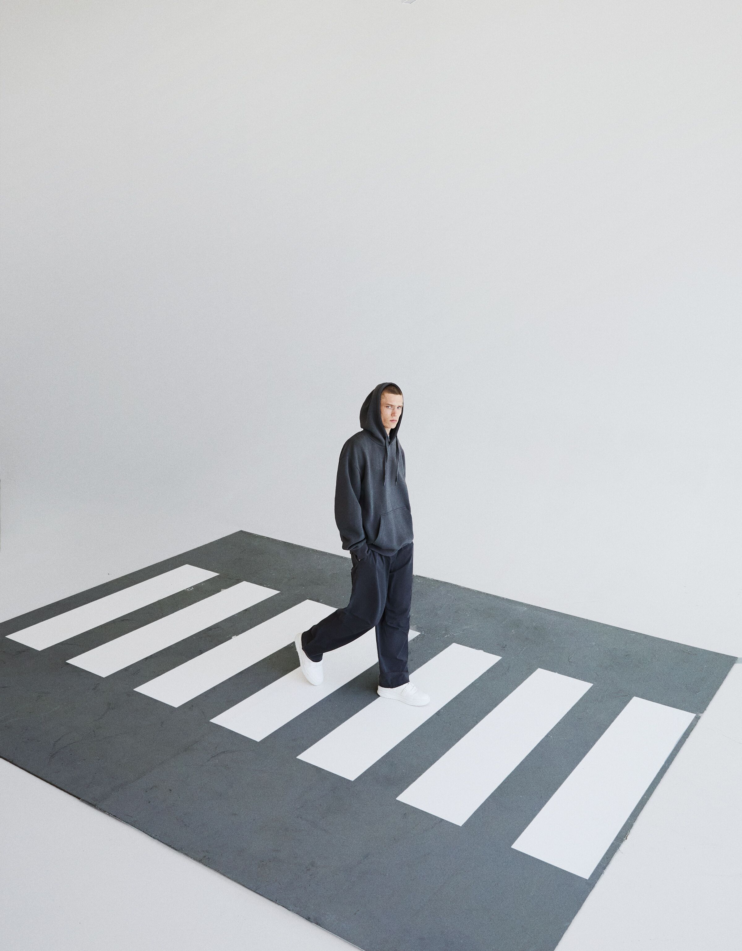 Zapatillas con arnés de quita y pon hombre