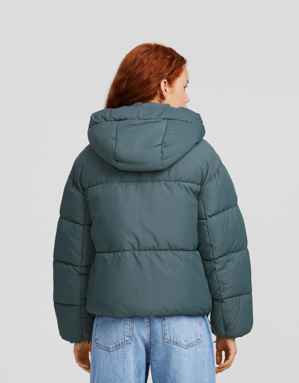 Cazadora acolchada oversize capucha