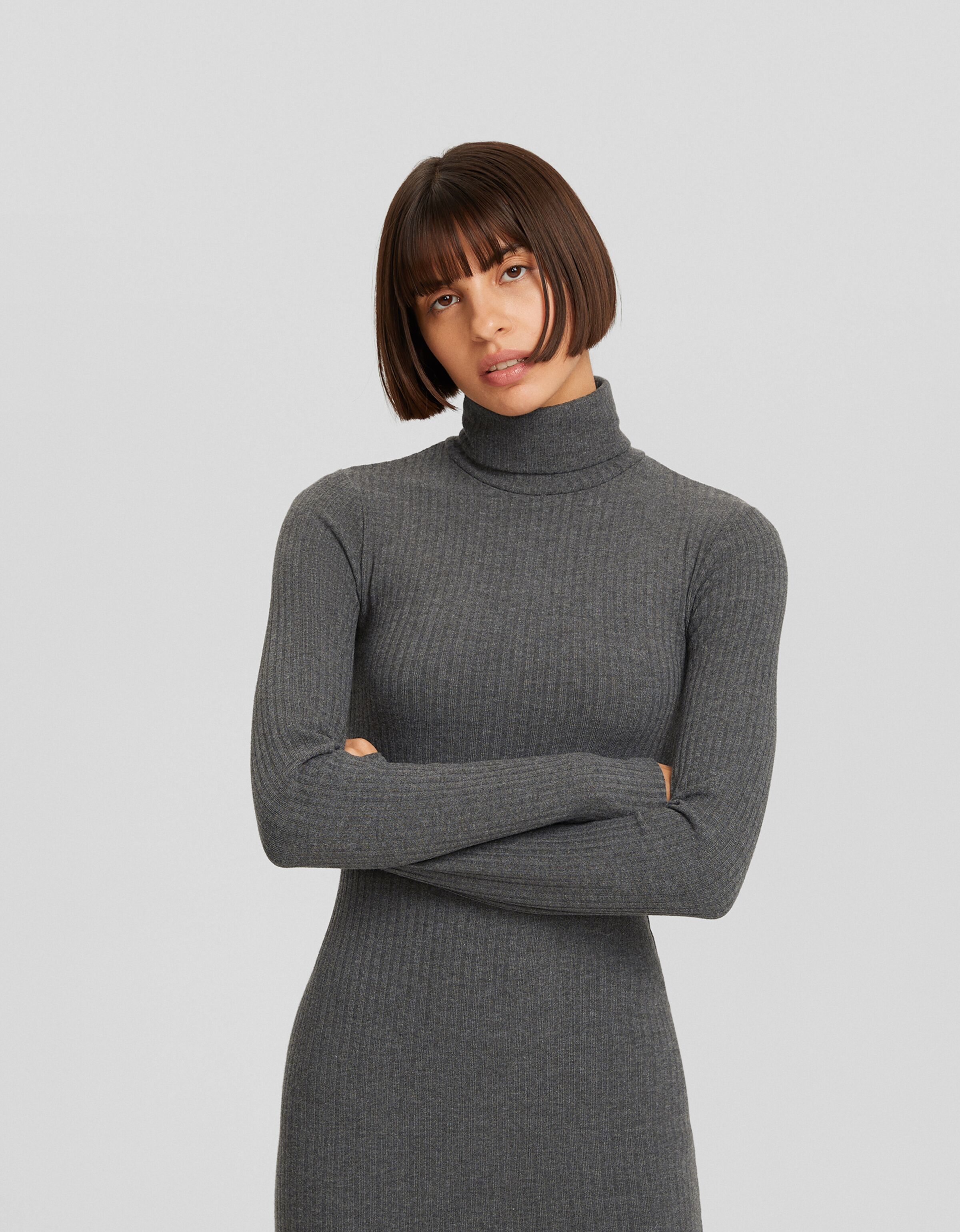 Vestido manga larga cuello subido punto rib