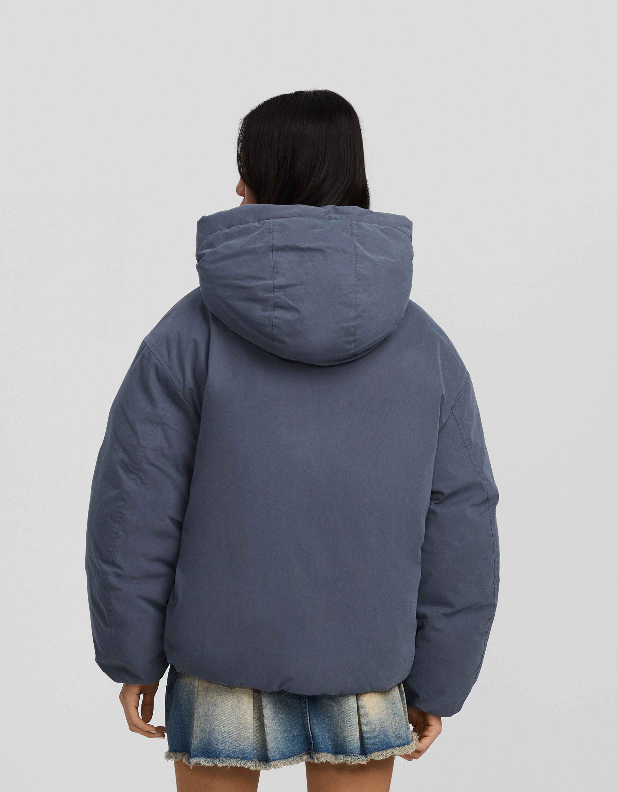 Cazadora acolchada capucha