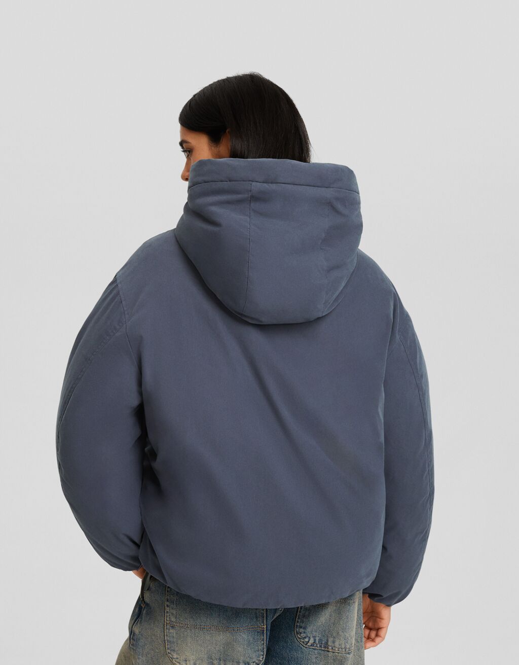 Cazadora acolchada capucha