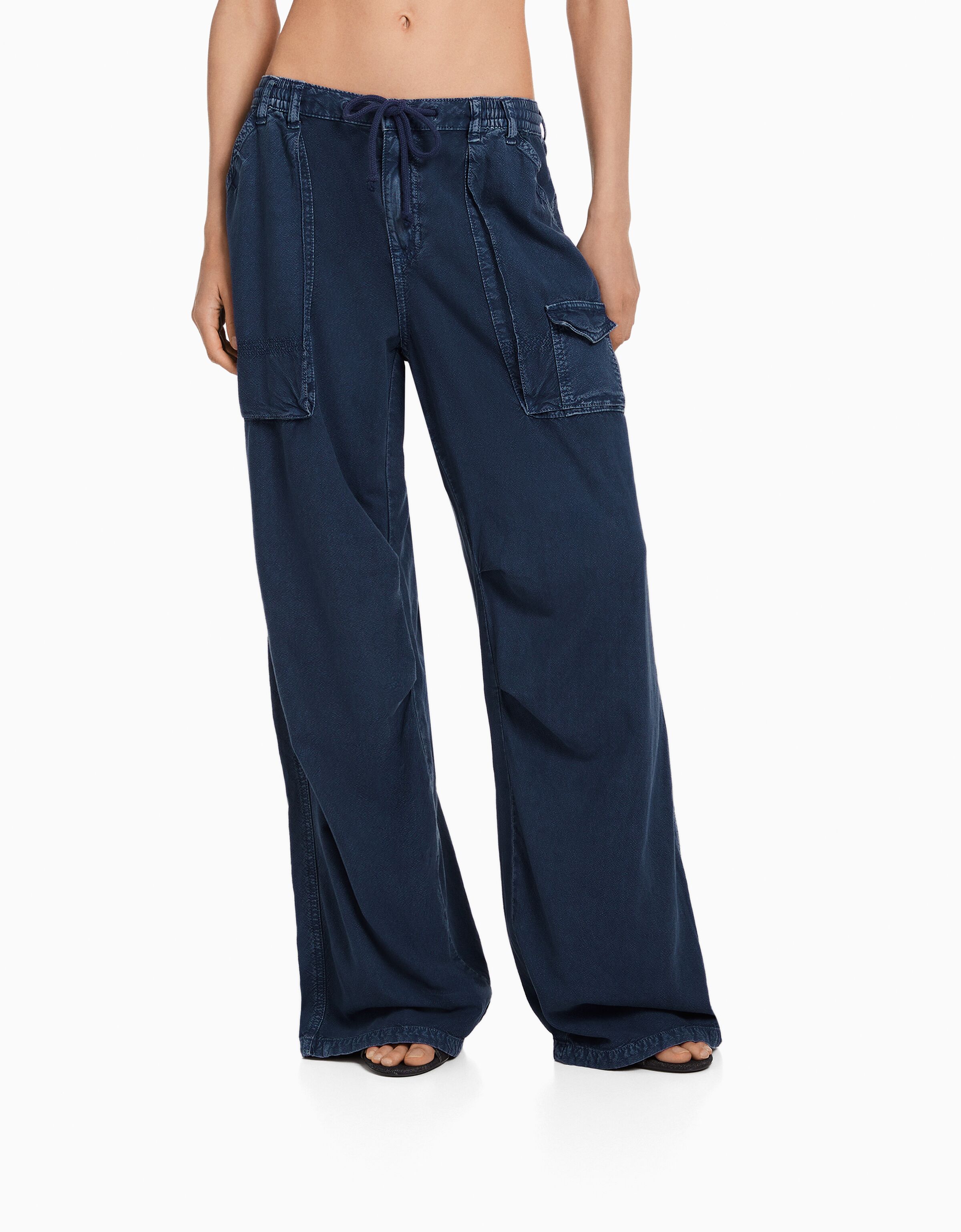 Pantalón straight con algodón rústico