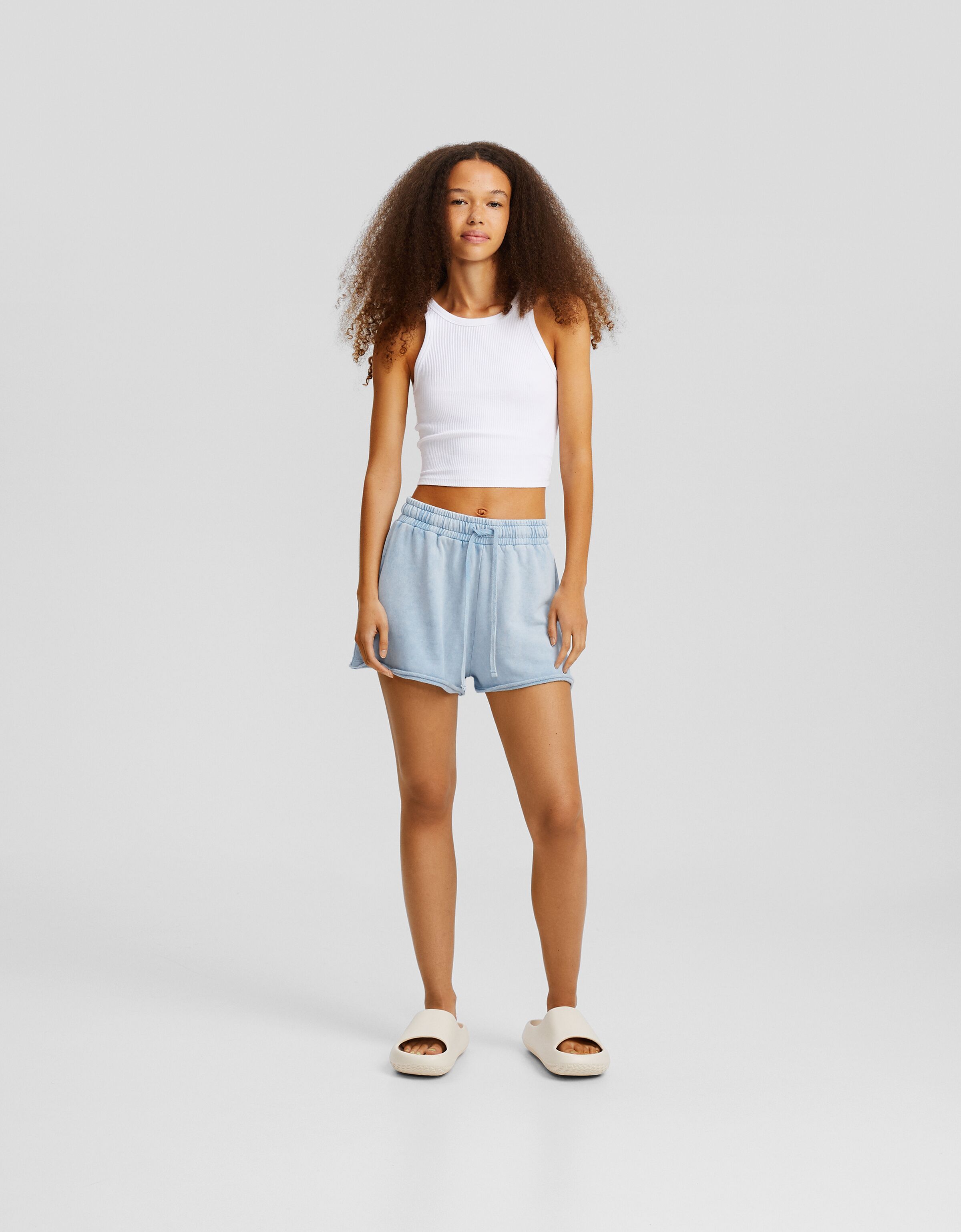 Short felpa efecto lavado