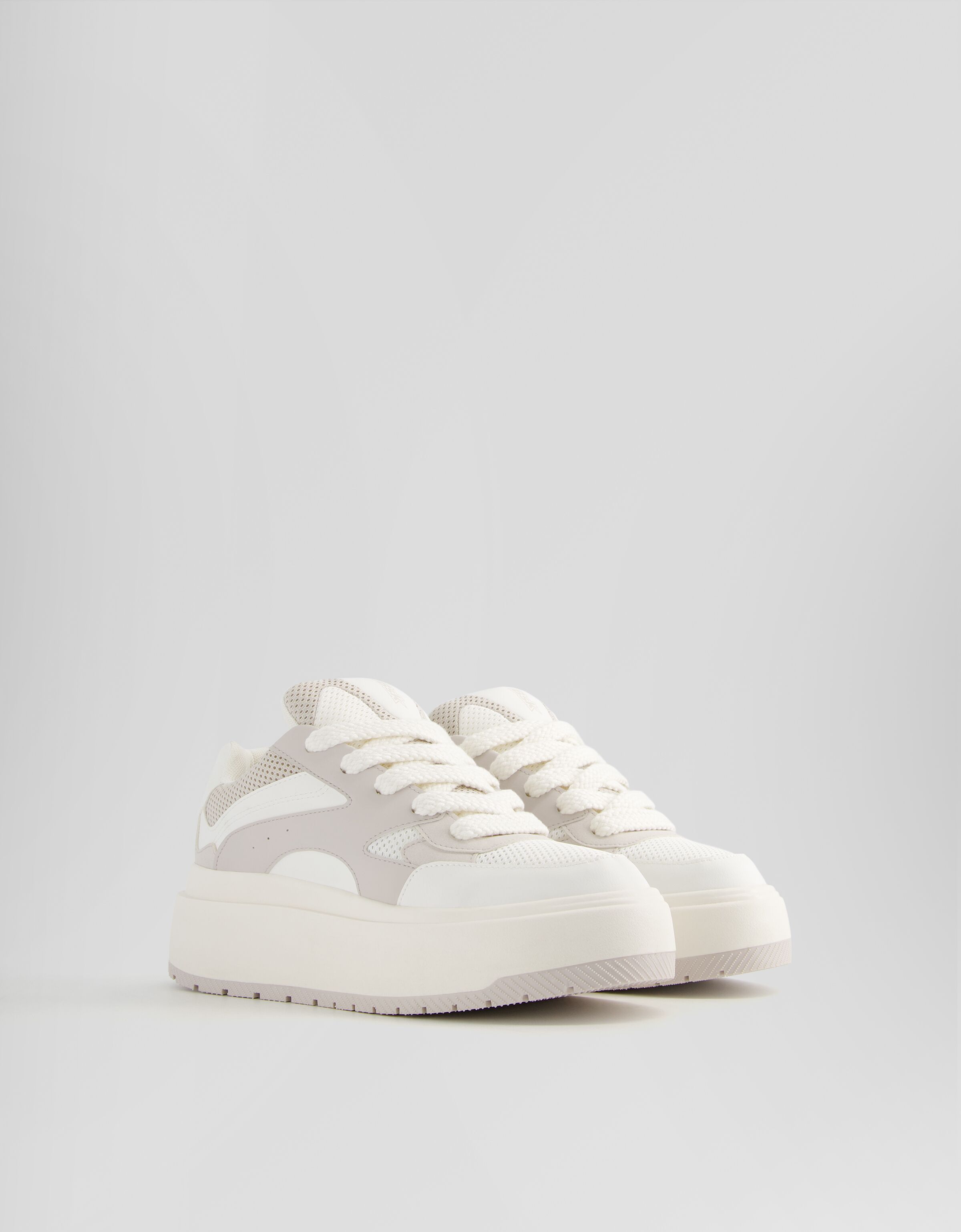 Zapatillas plataforma tipo skate