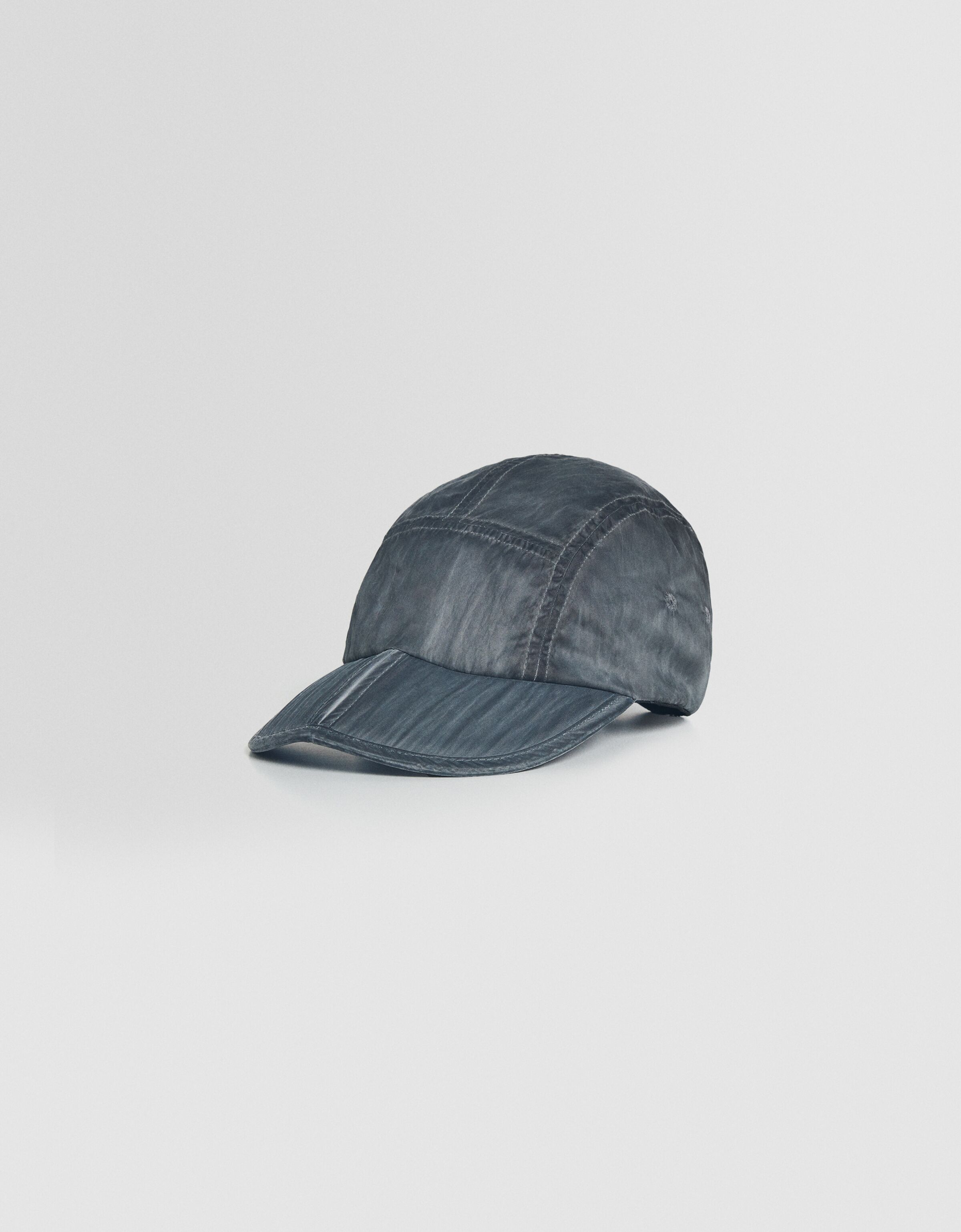 Gorra Generation Bershka efecto lavado