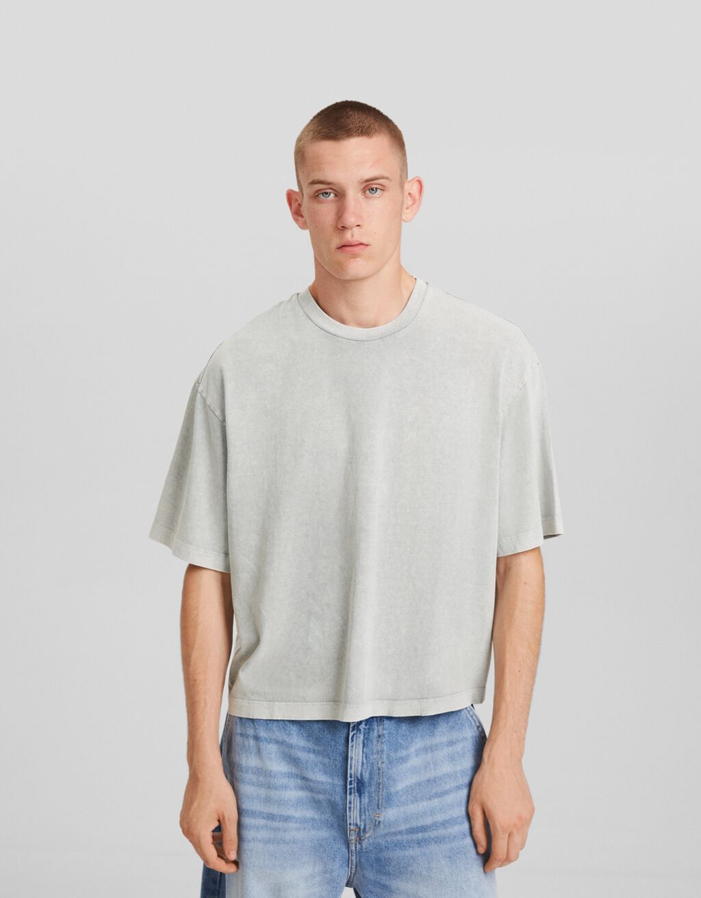 Camiseta manga corta boxy fit cropped efecto lavado