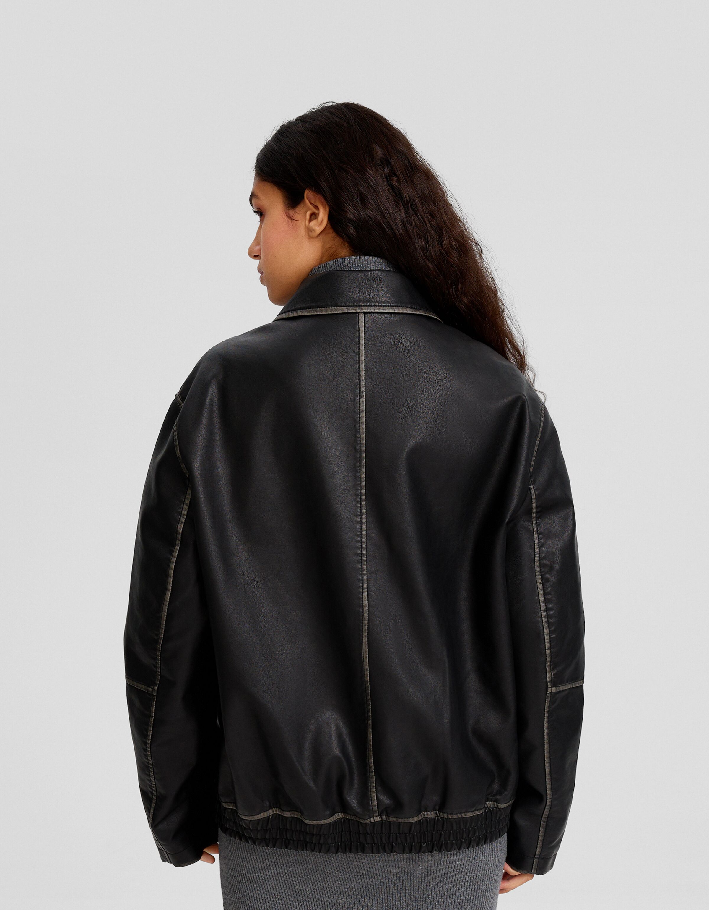 Cazadora trucker efecto piel desgastada