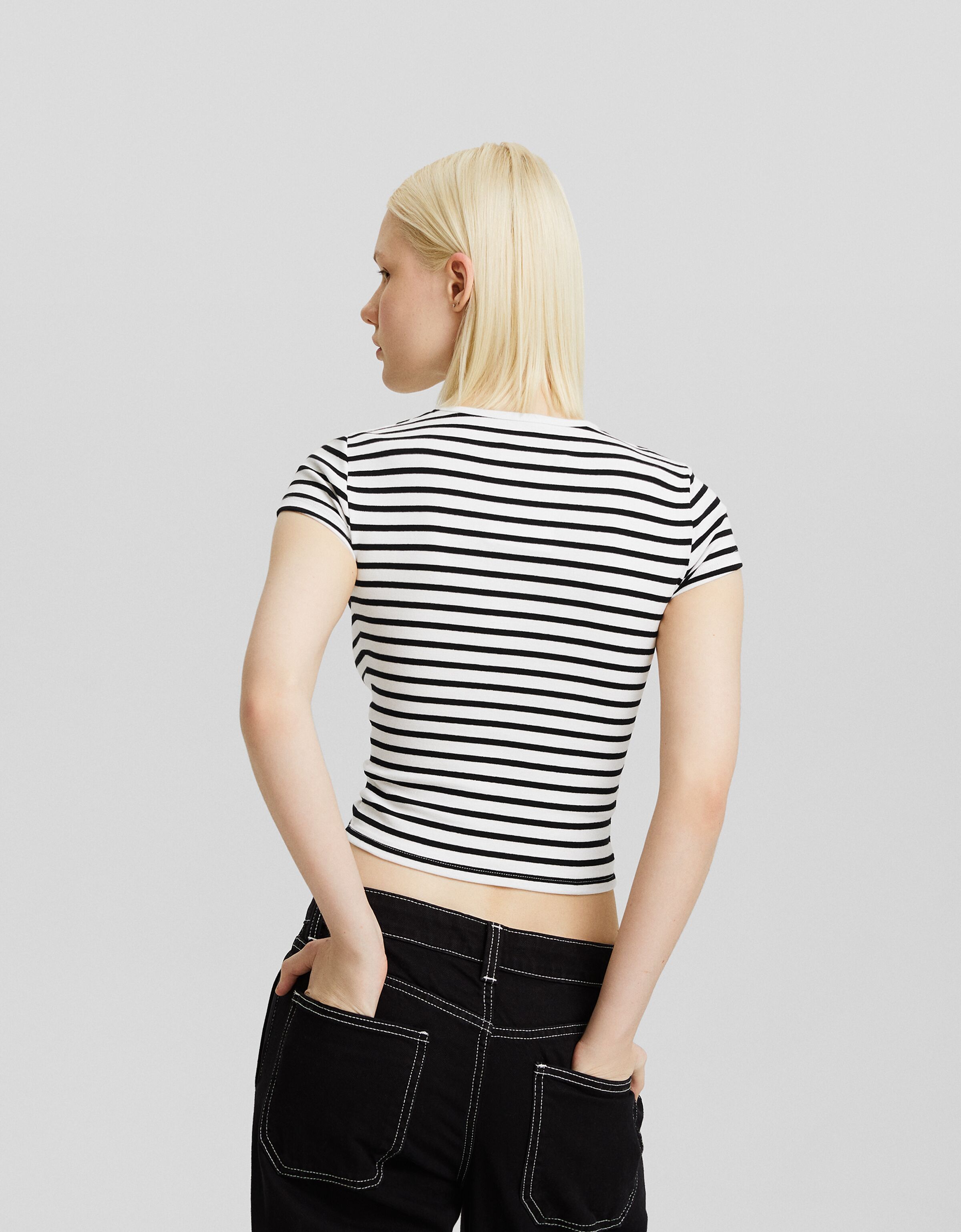 Camiseta manga corta cuello redondo