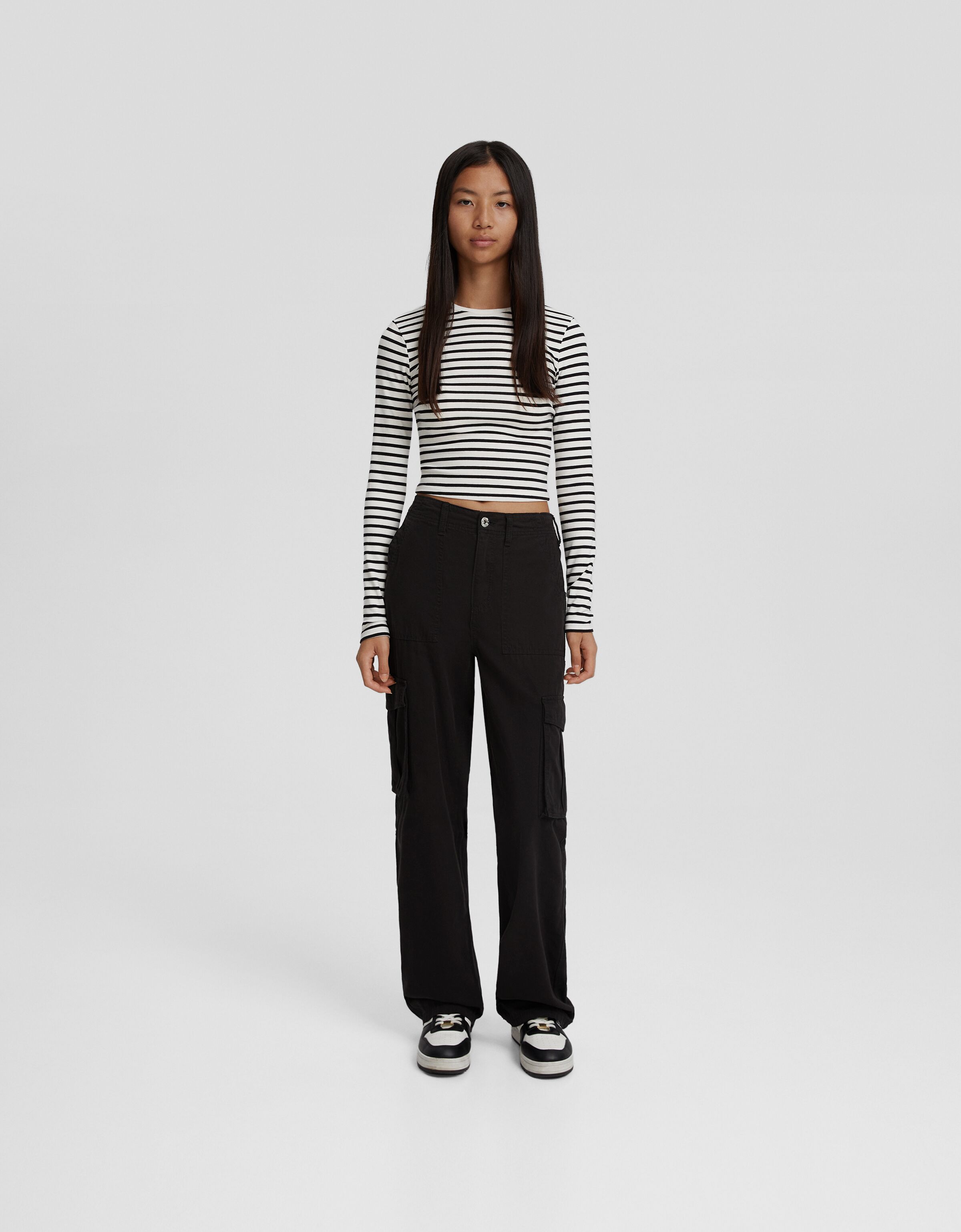 Pantalón straight cargo ajustable