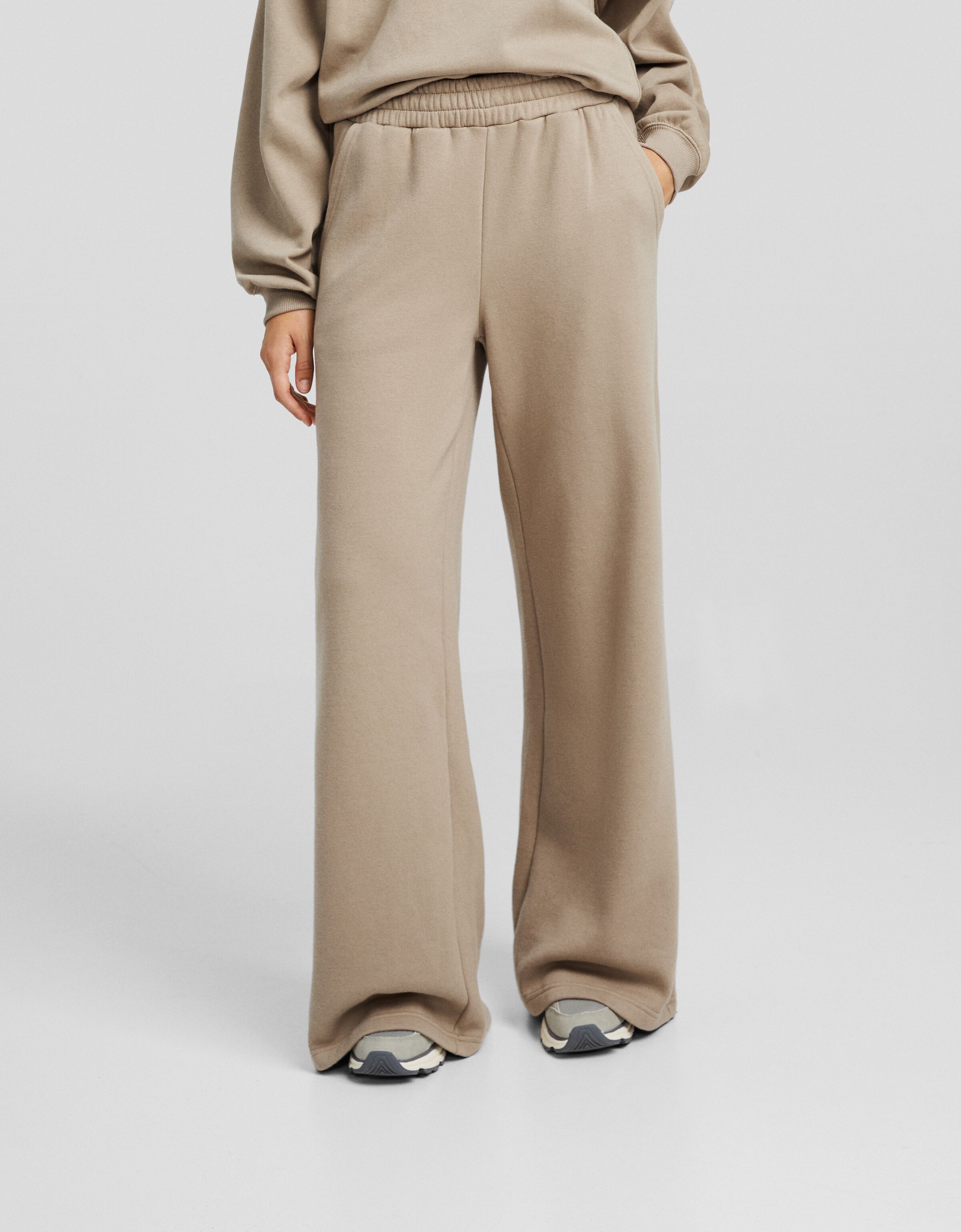 Pantalón wide leg felpa
