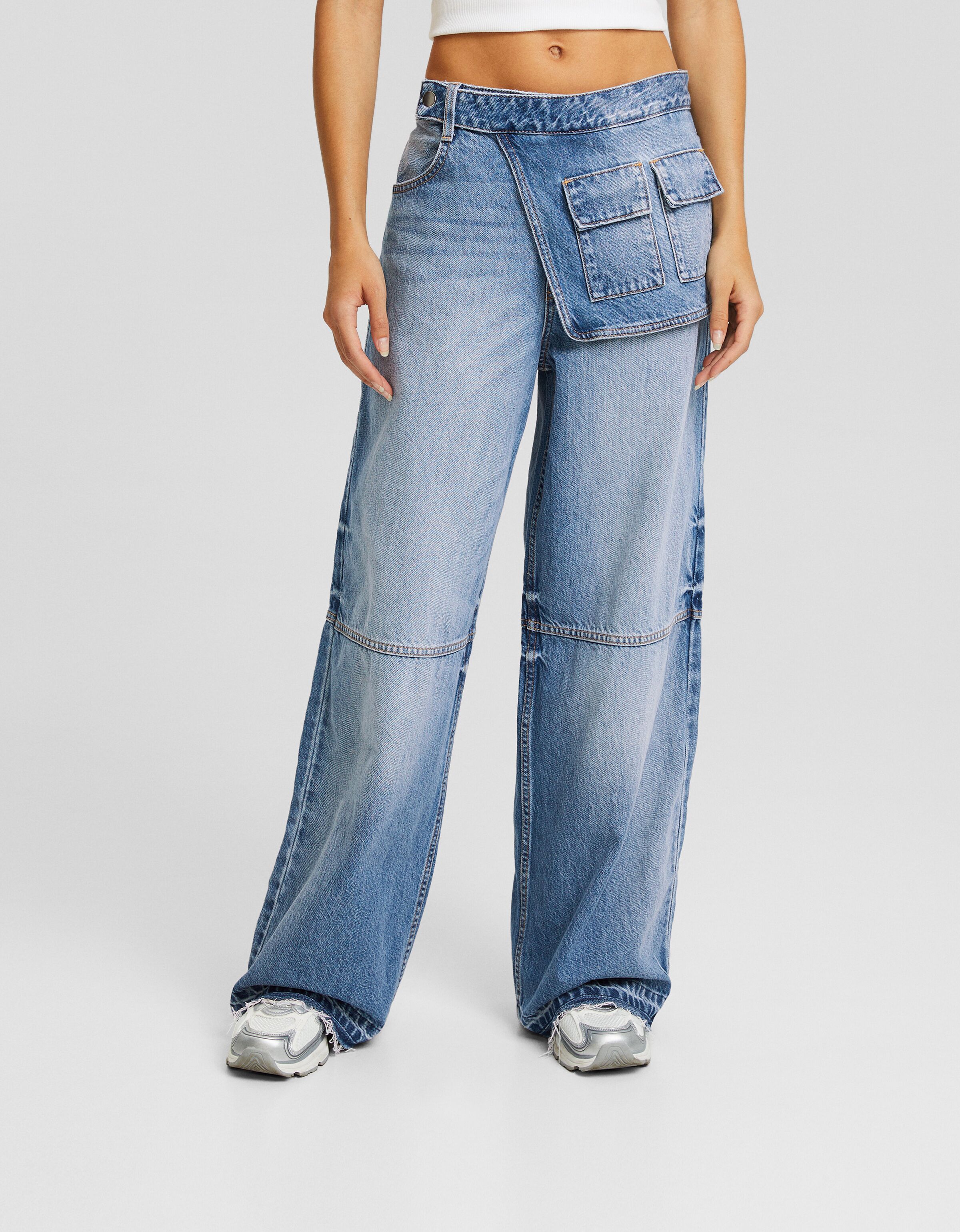 Jeans wide leg detalle cintura