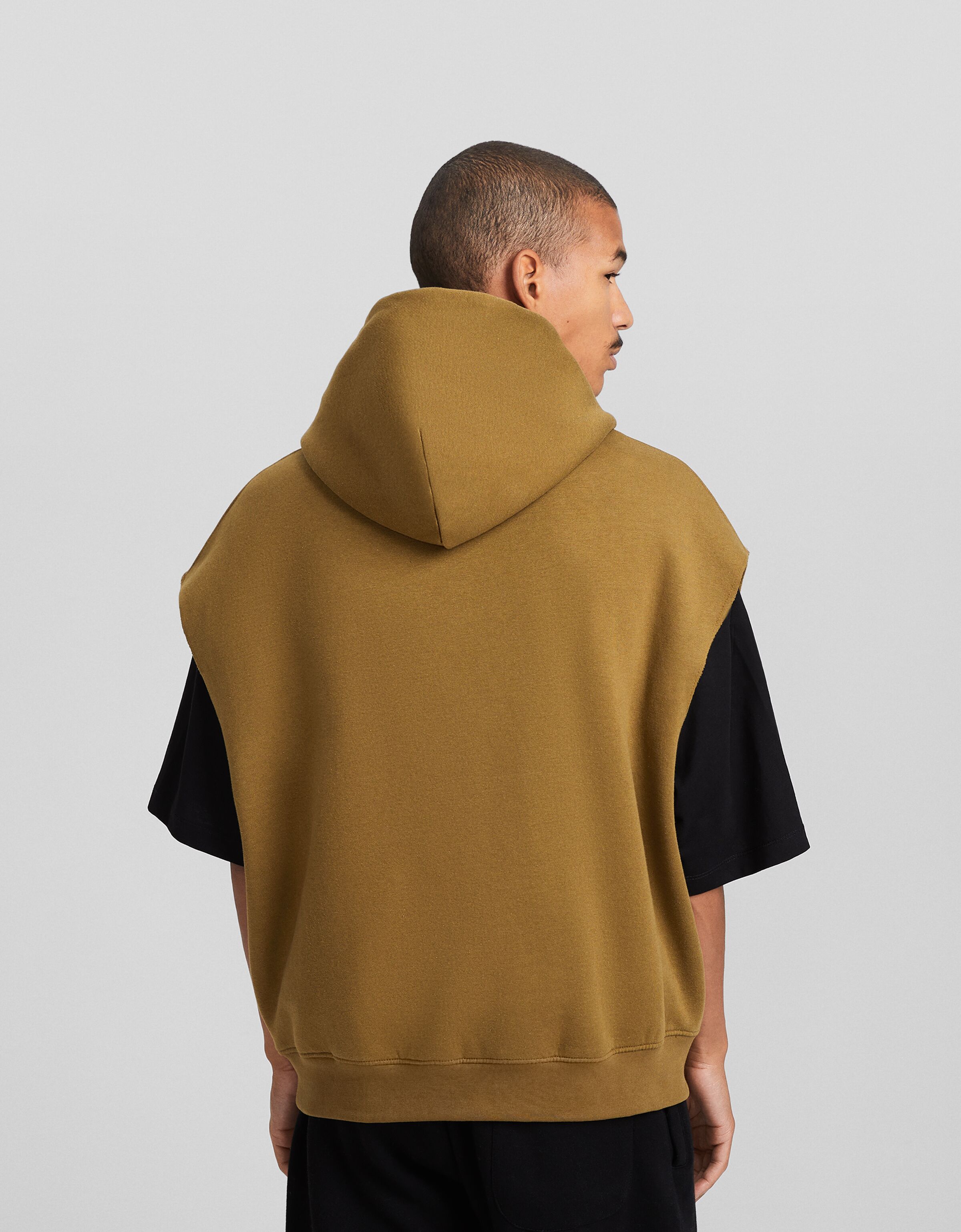 Chaleco capucha felpa boxy fit