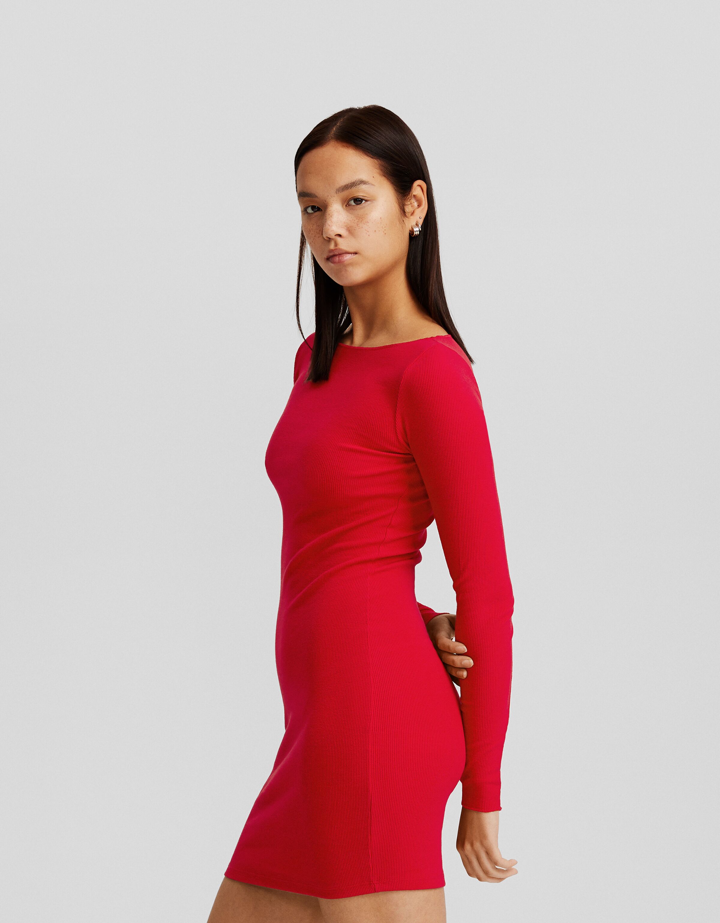 Vestido mini manga larga escote barco punto rib