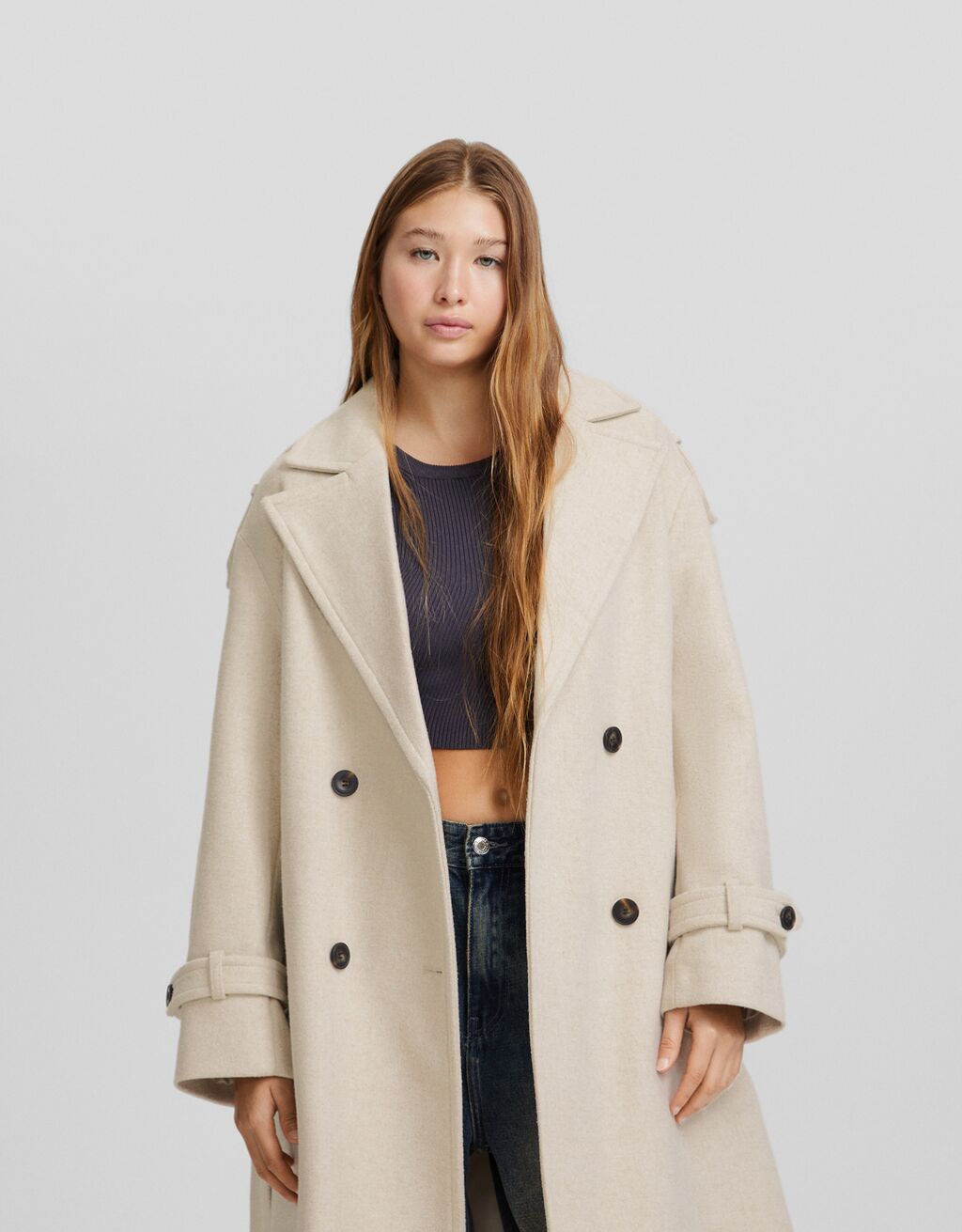 Abrigo trench con lana