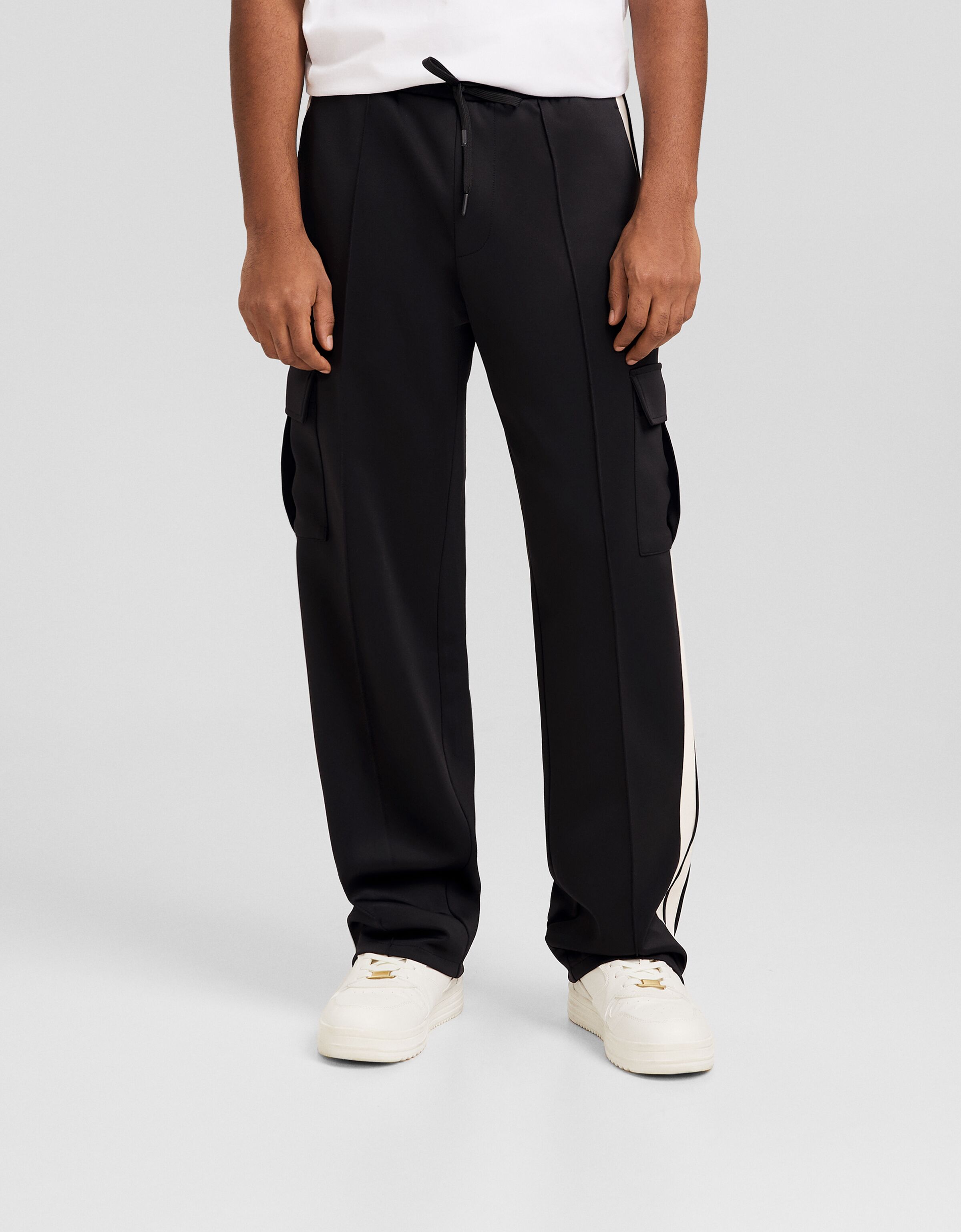 Pantalón wide leg banda lateral