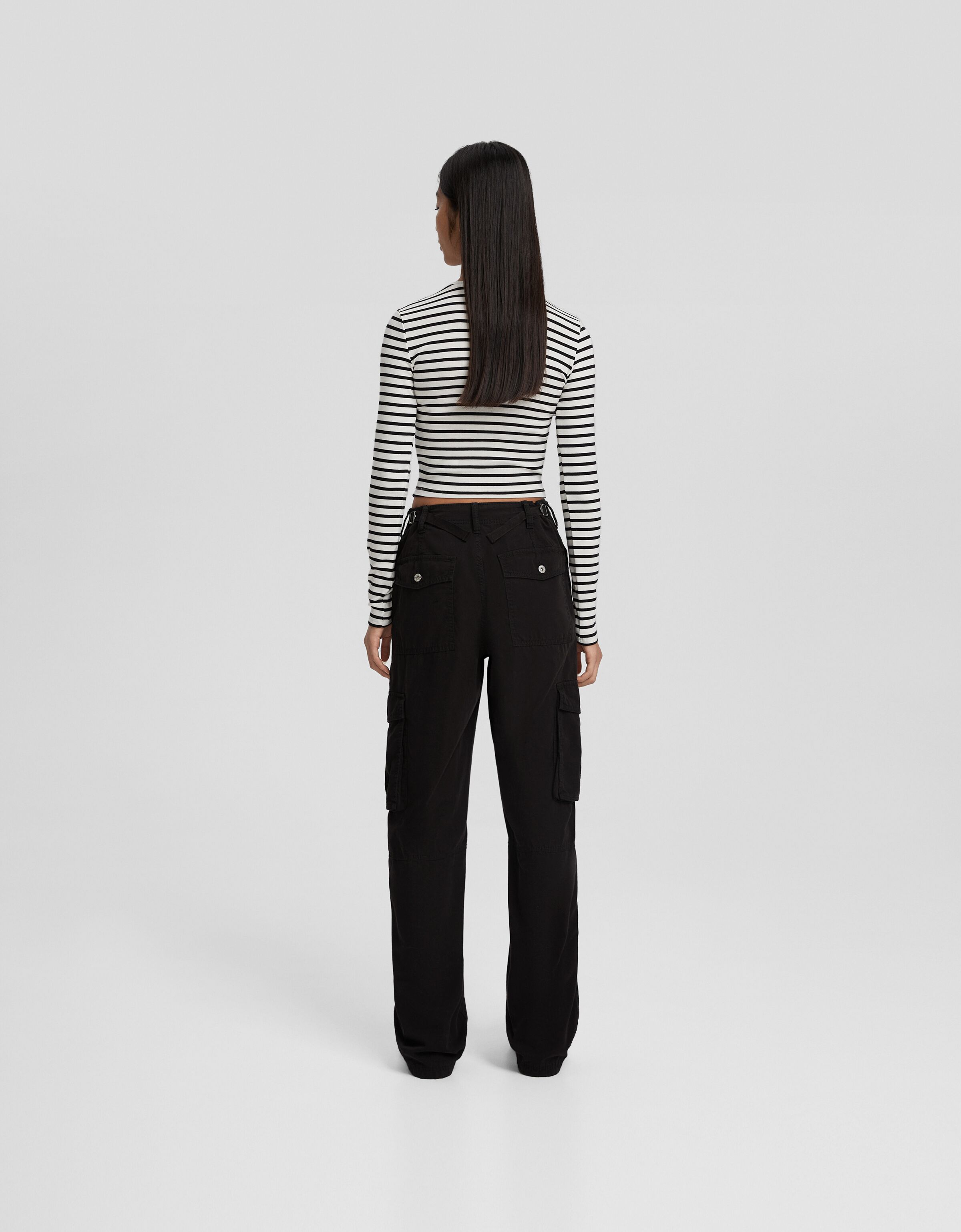 Pantalón straight cargo ajustable