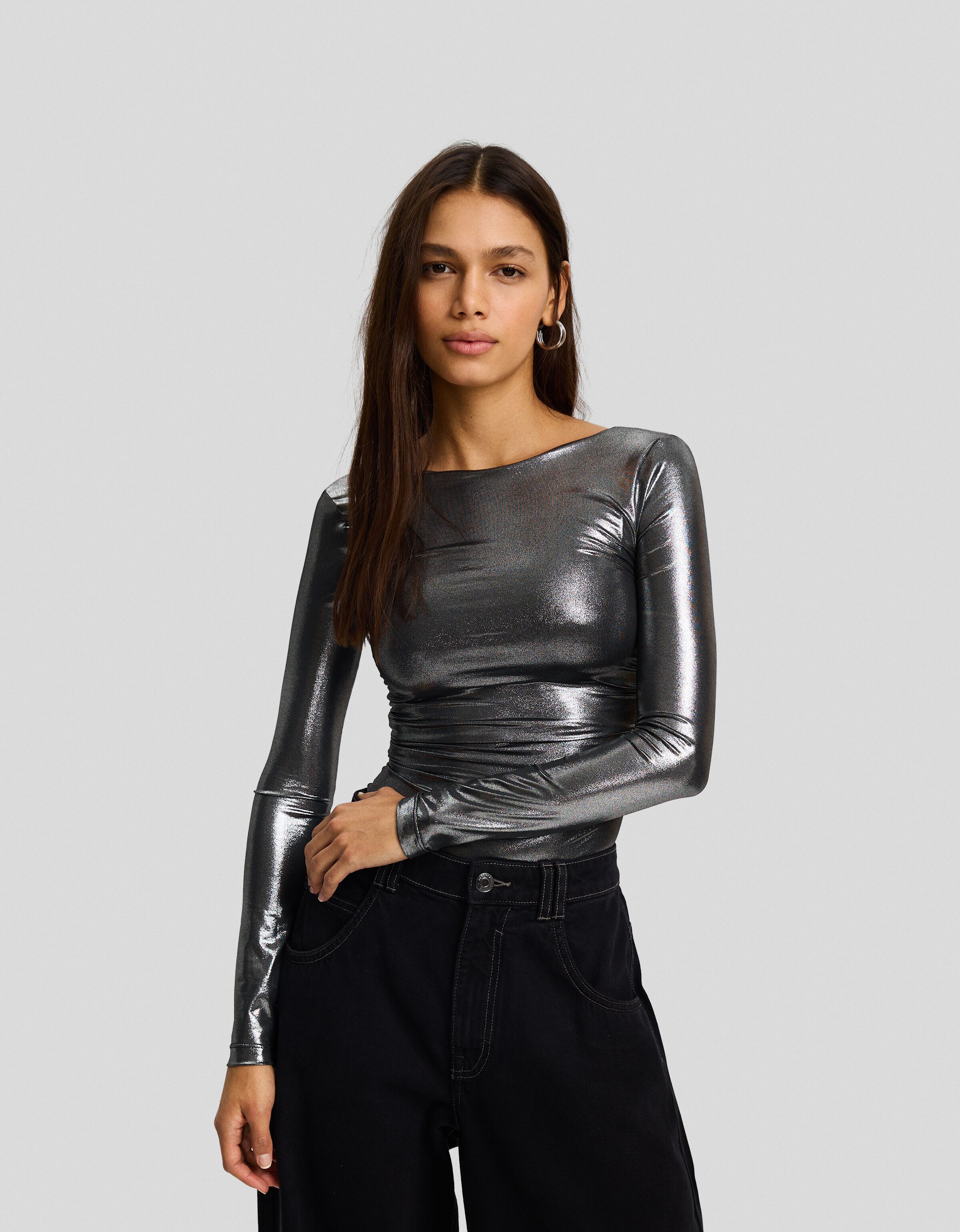 Body manga larga frunce lateral