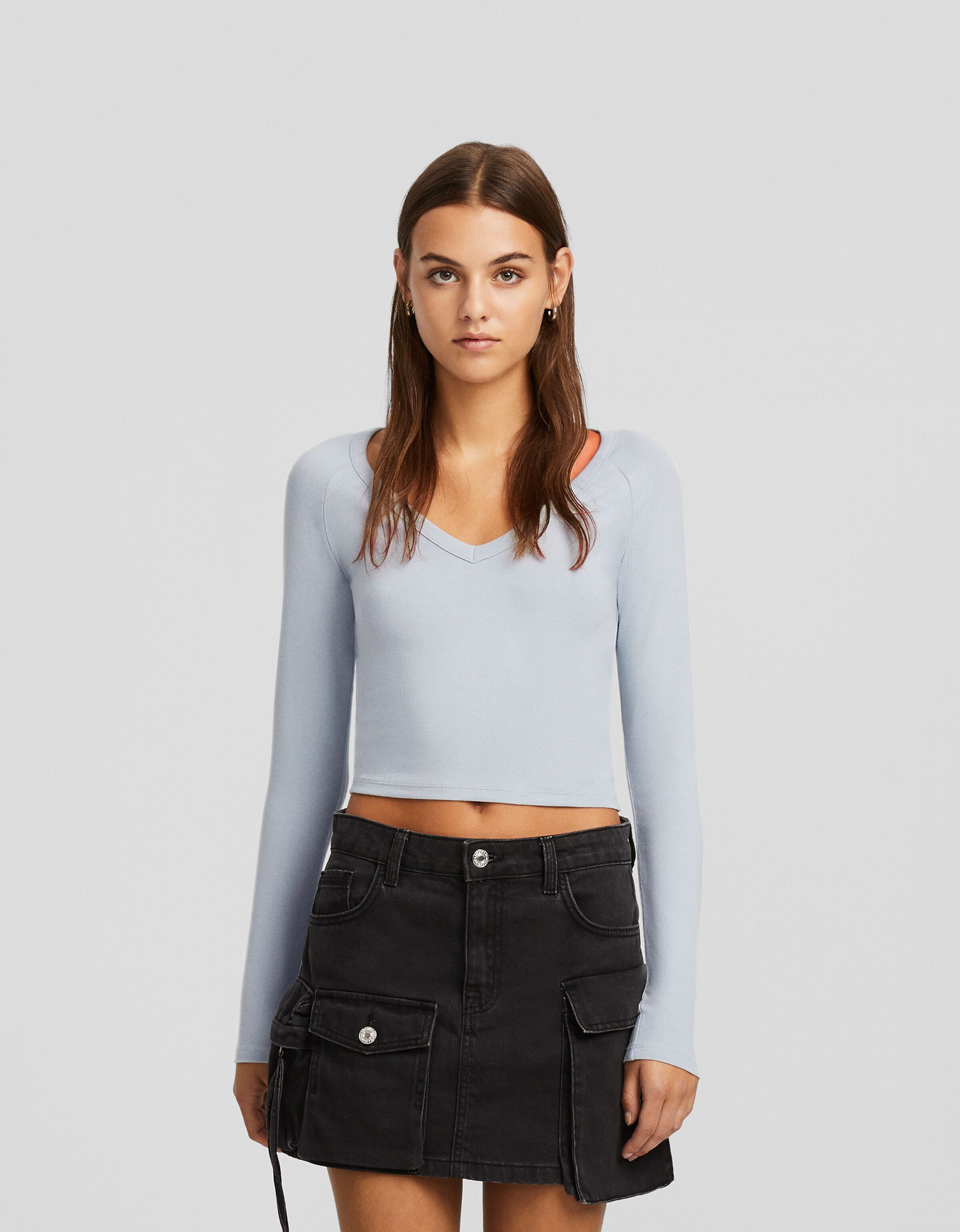 Camiseta manga larga cuello pico